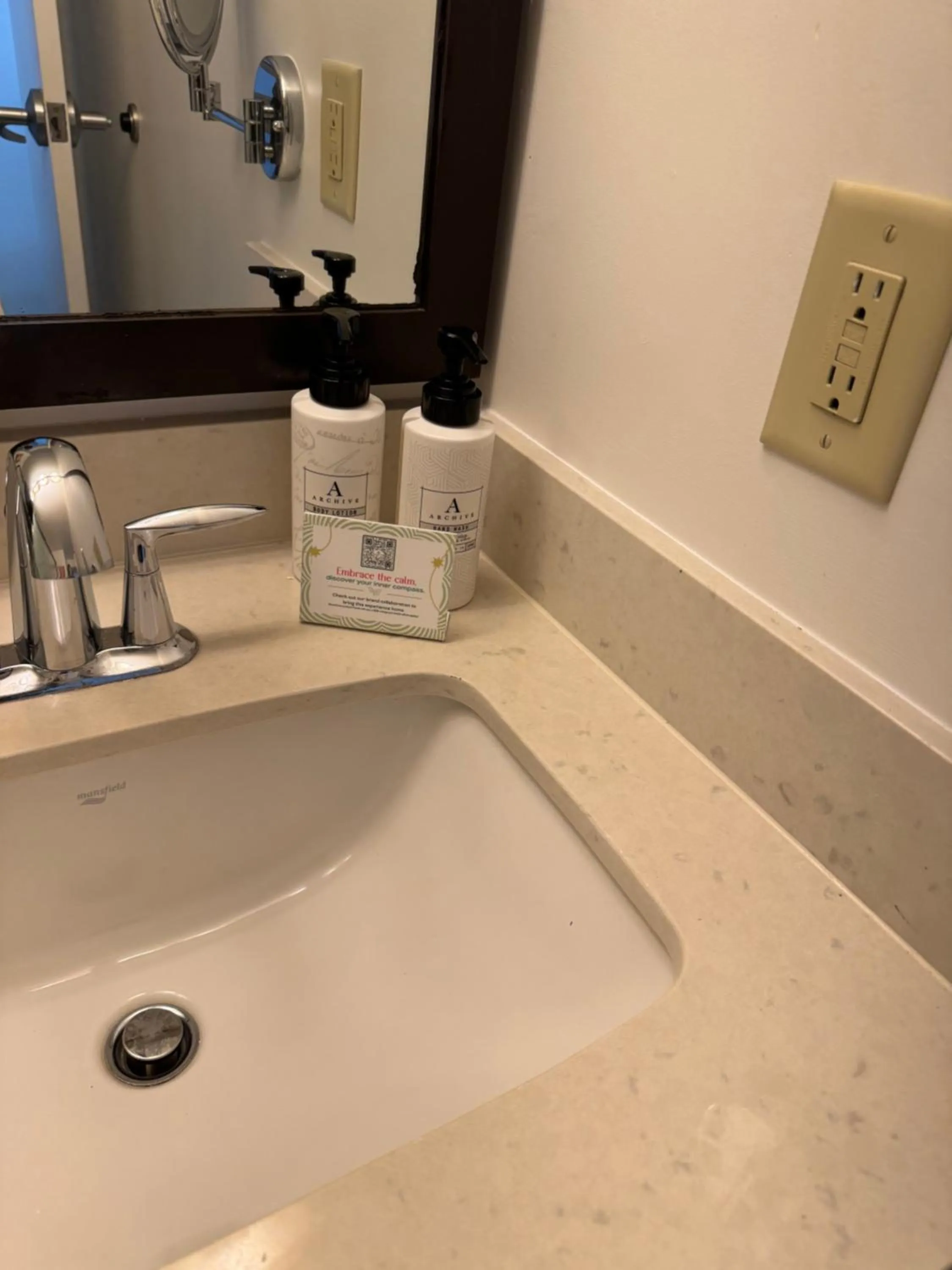 Bathroom in Sonesta Atlanta Airport North