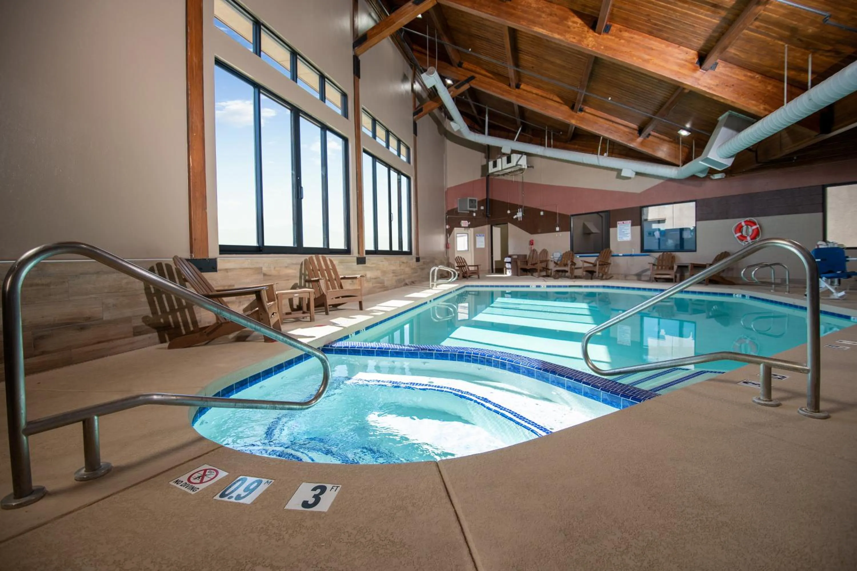 Swimming pool in Holiday Inn Express Grand Canyon, an IHG Hotel