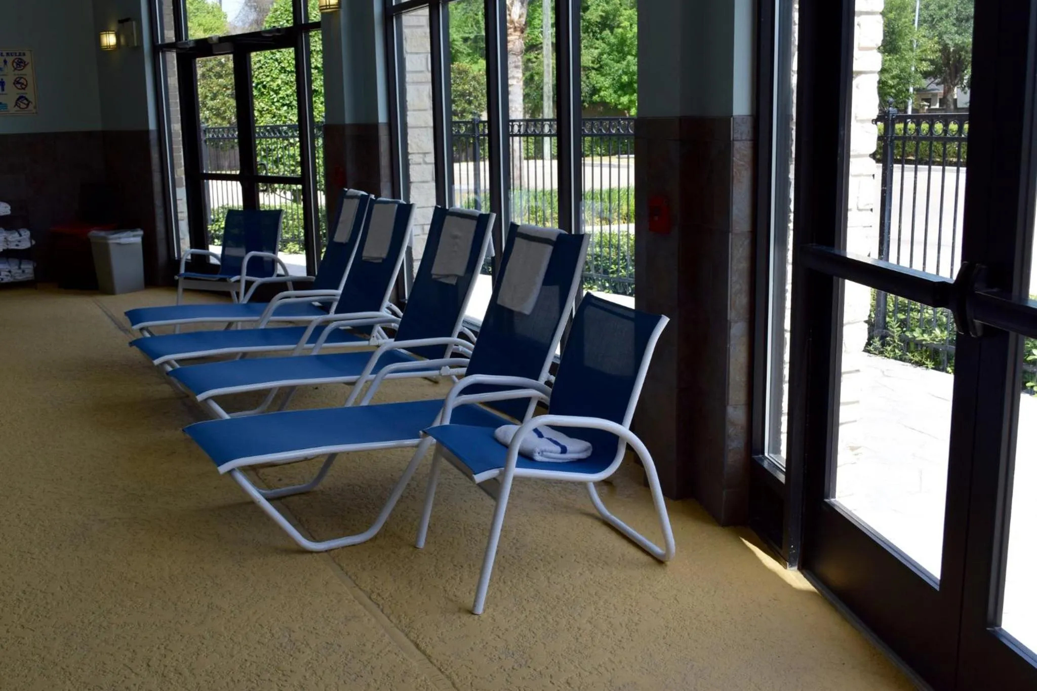 Swimming pool in Holiday Inn Hou Energy Corridor Eldridge by IHG