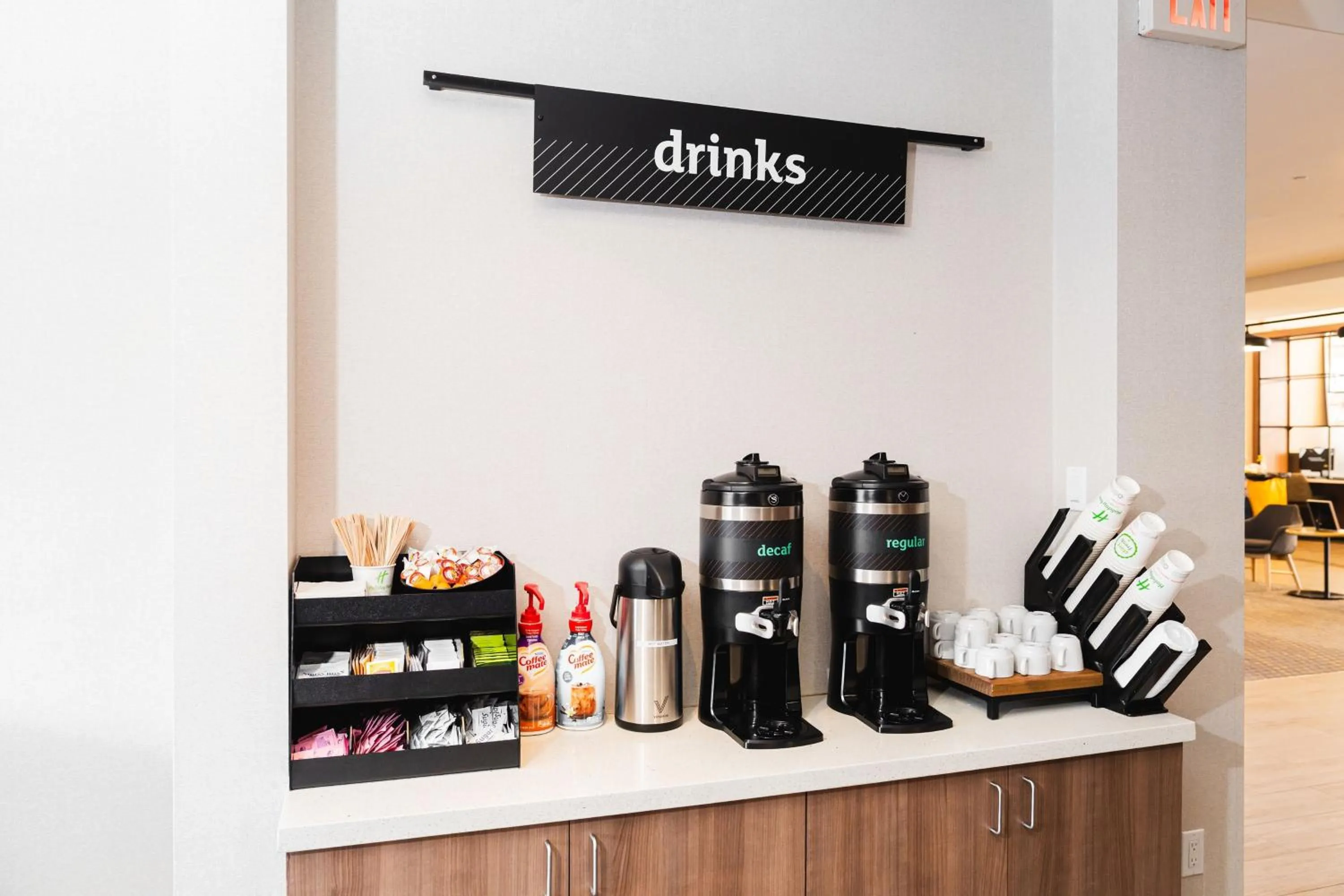 Restaurant/places to eat in Holiday Inn Hou Energy Corridor Eldridge by IHG