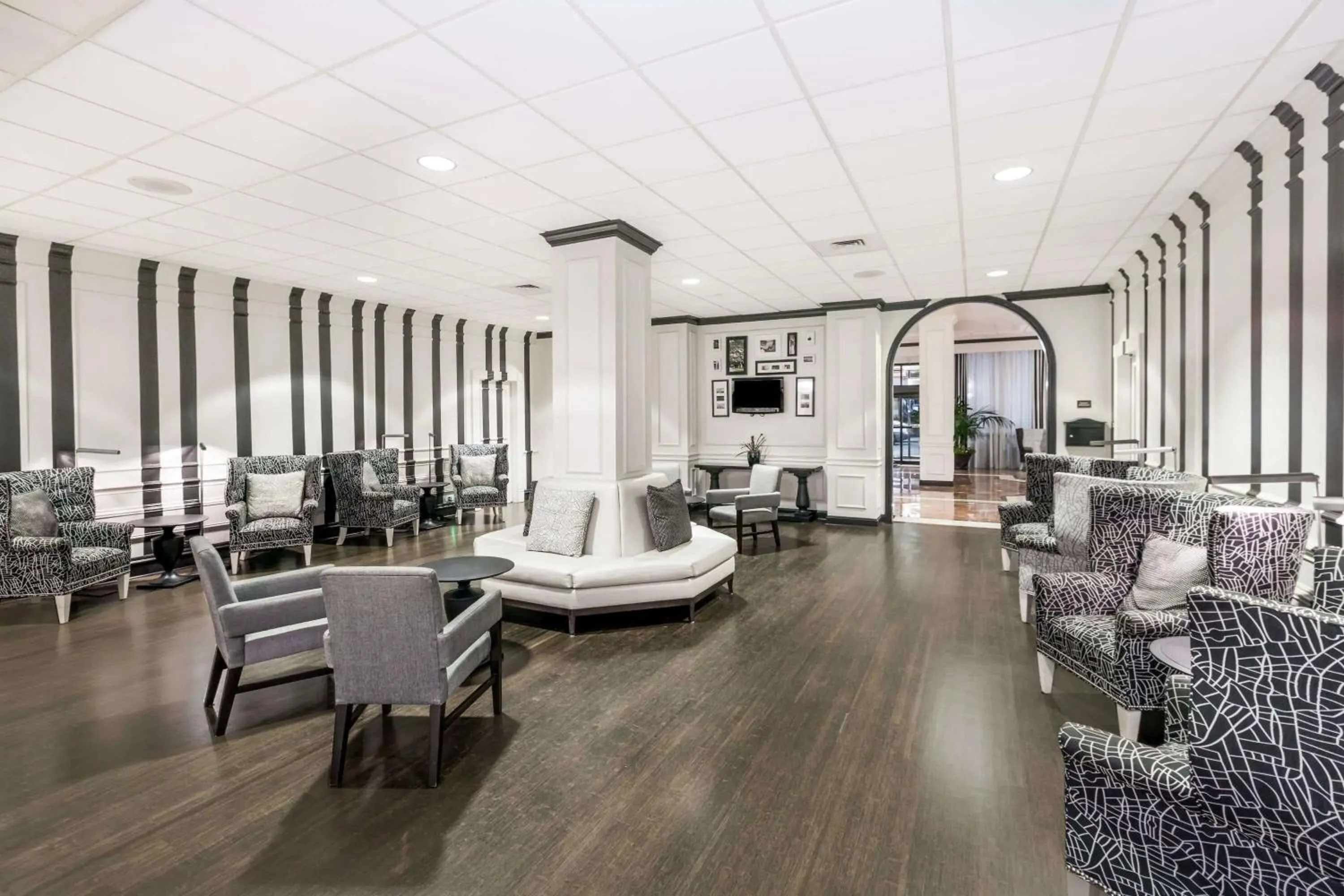 Lobby or reception in Sonesta Atlanta Northwest Galleria - Marietta