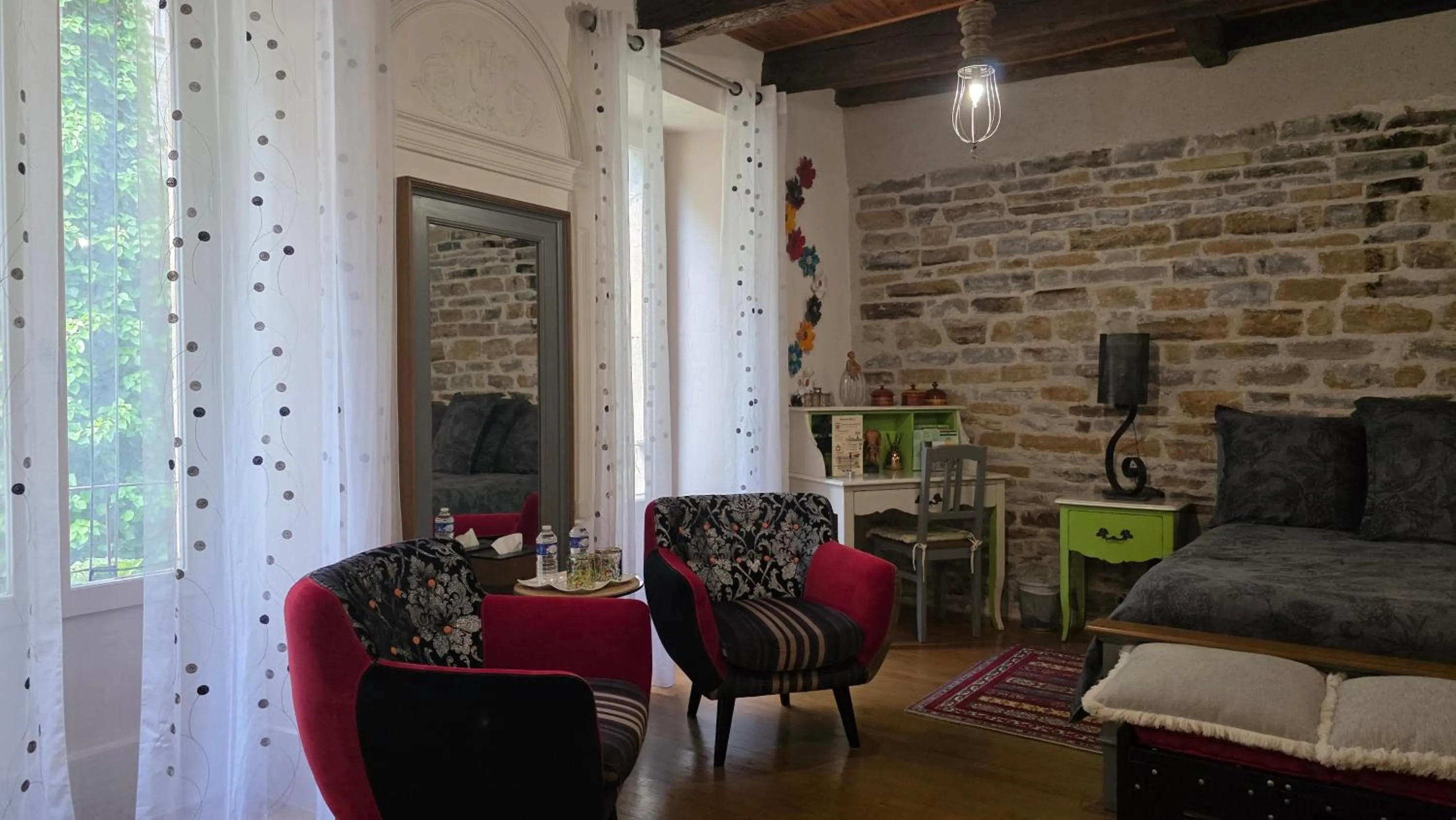 Living room in D'Ici et D'Ailleurs