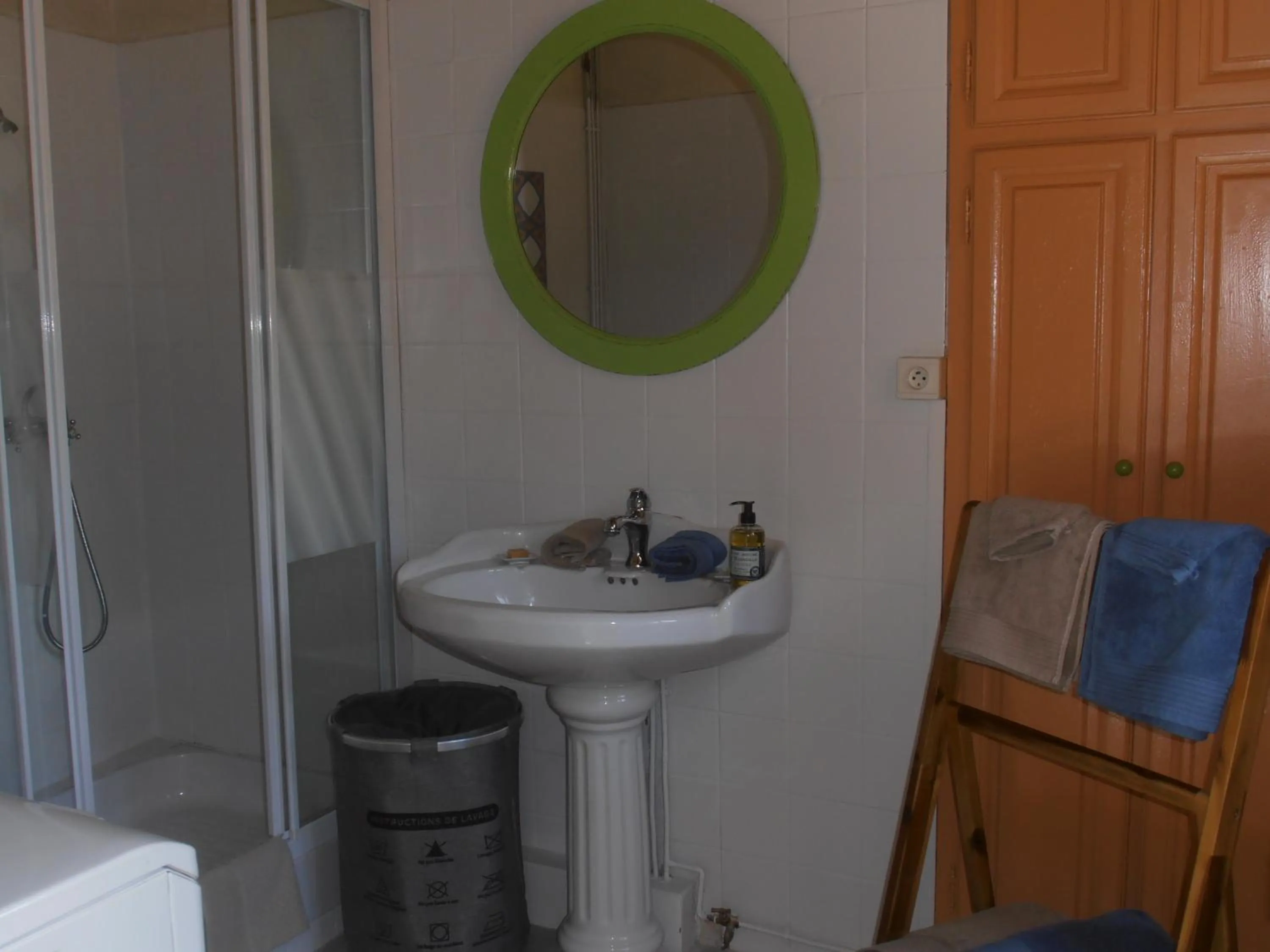 Bathroom in D'Ici et D'Ailleurs