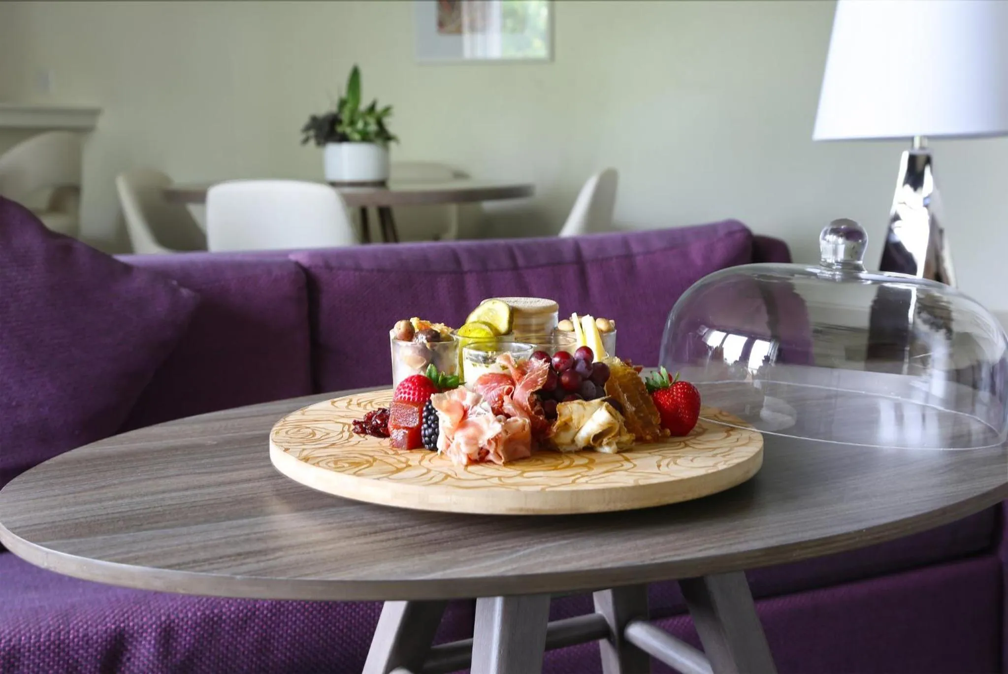 Photo of the whole room in Crowne Plaza Atlanta Perimeter at Ravinia by IHG