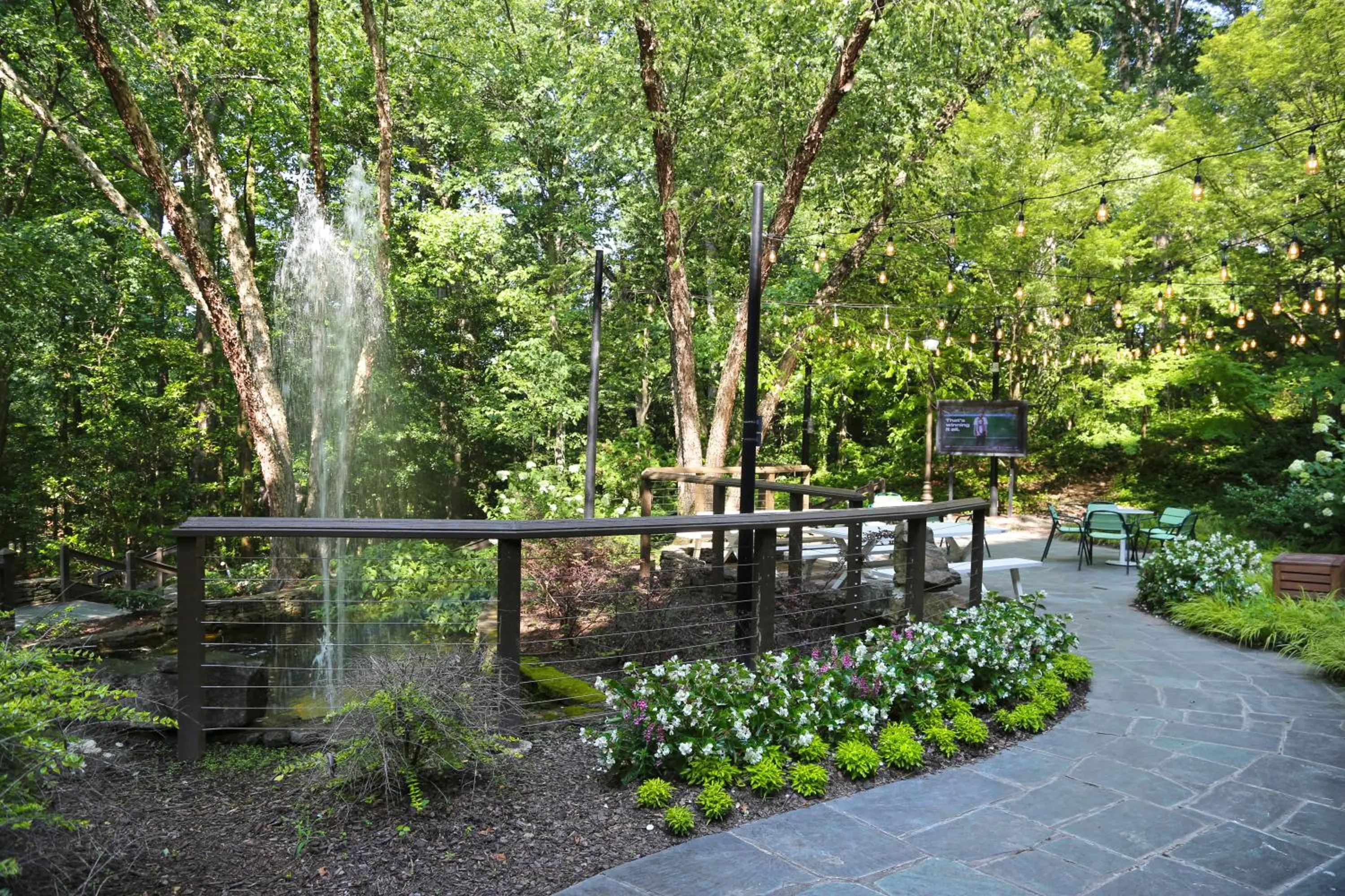 Garden in Crowne Plaza Atlanta Perimeter at Ravinia by IHG