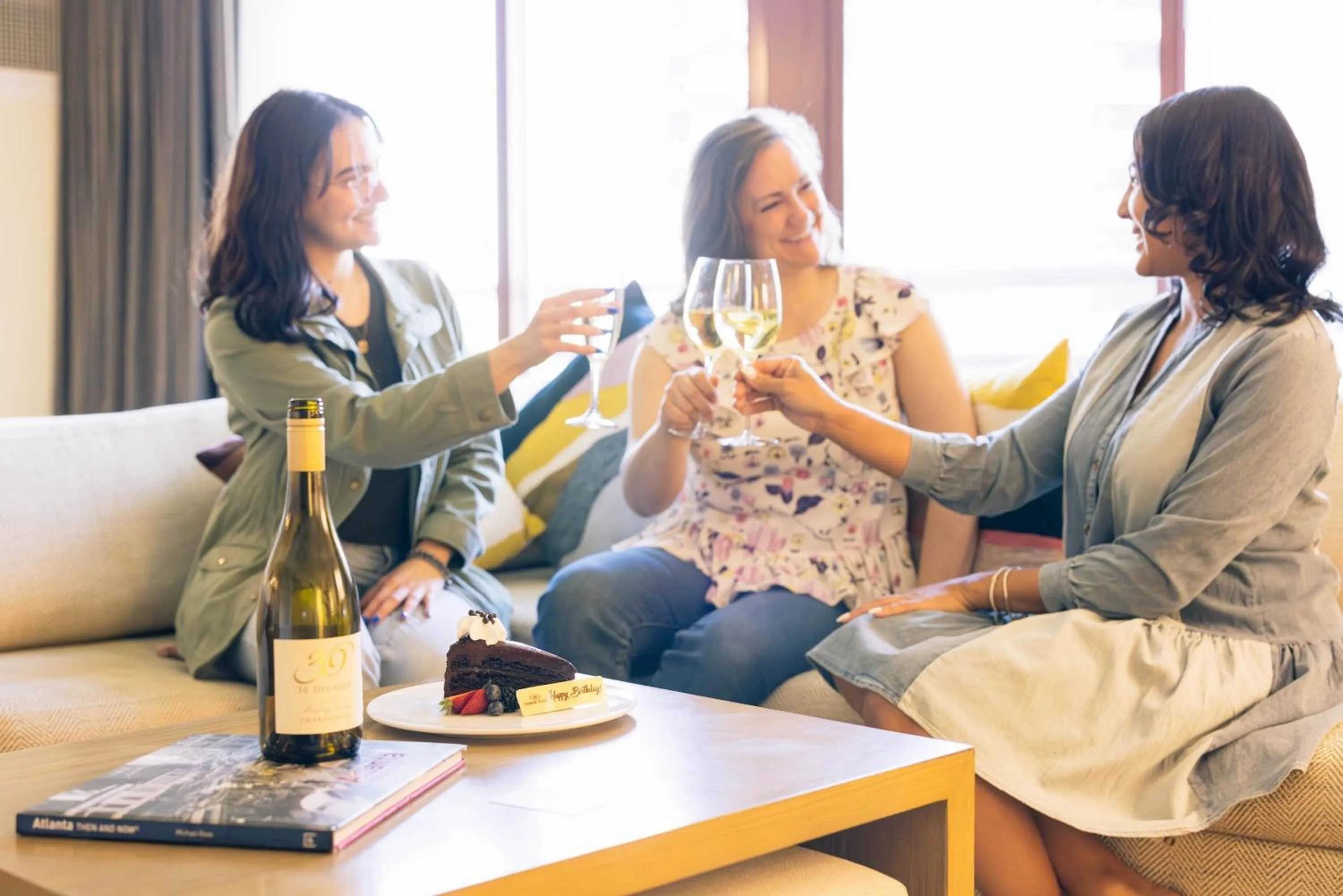 Photo of the whole room in Crowne Plaza Atlanta Perimeter at Ravinia by IHG