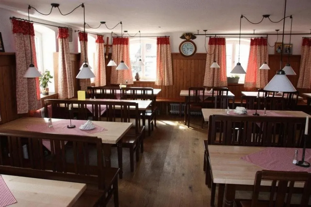 Restaurant/places to eat in Hotel Eberl