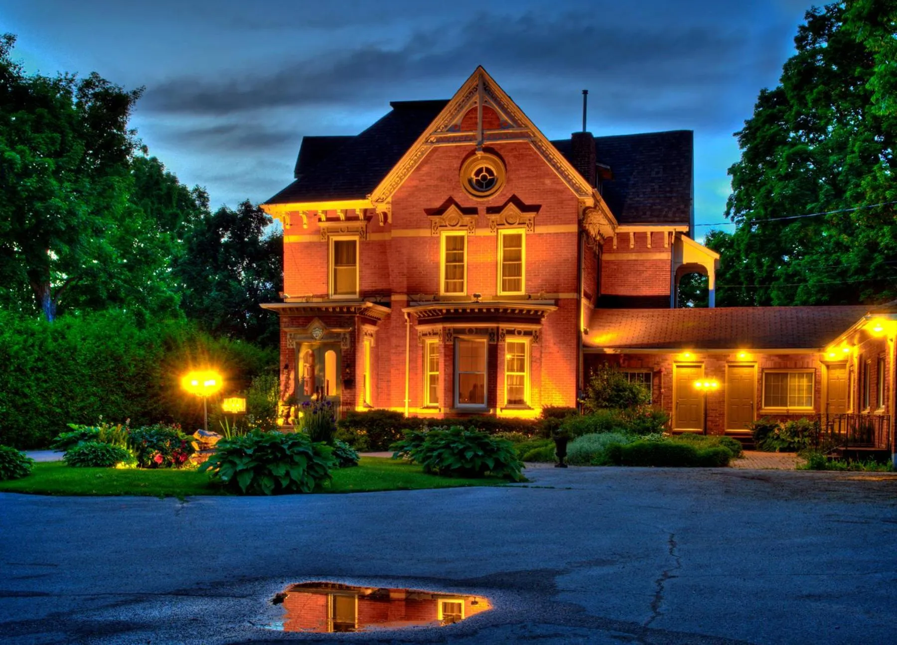 Property building in The Woodview Inn