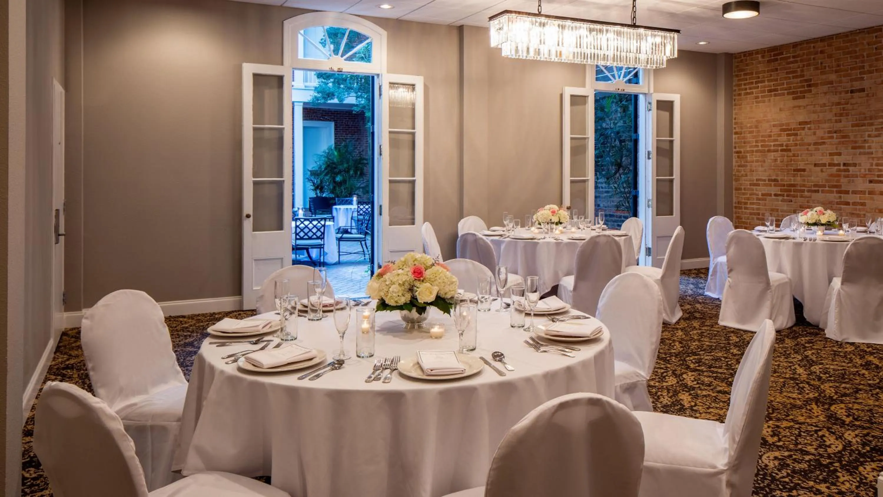 Meeting/conference room in Holiday Inn Hotel French Quarter-Chateau Lemoyne by IHG