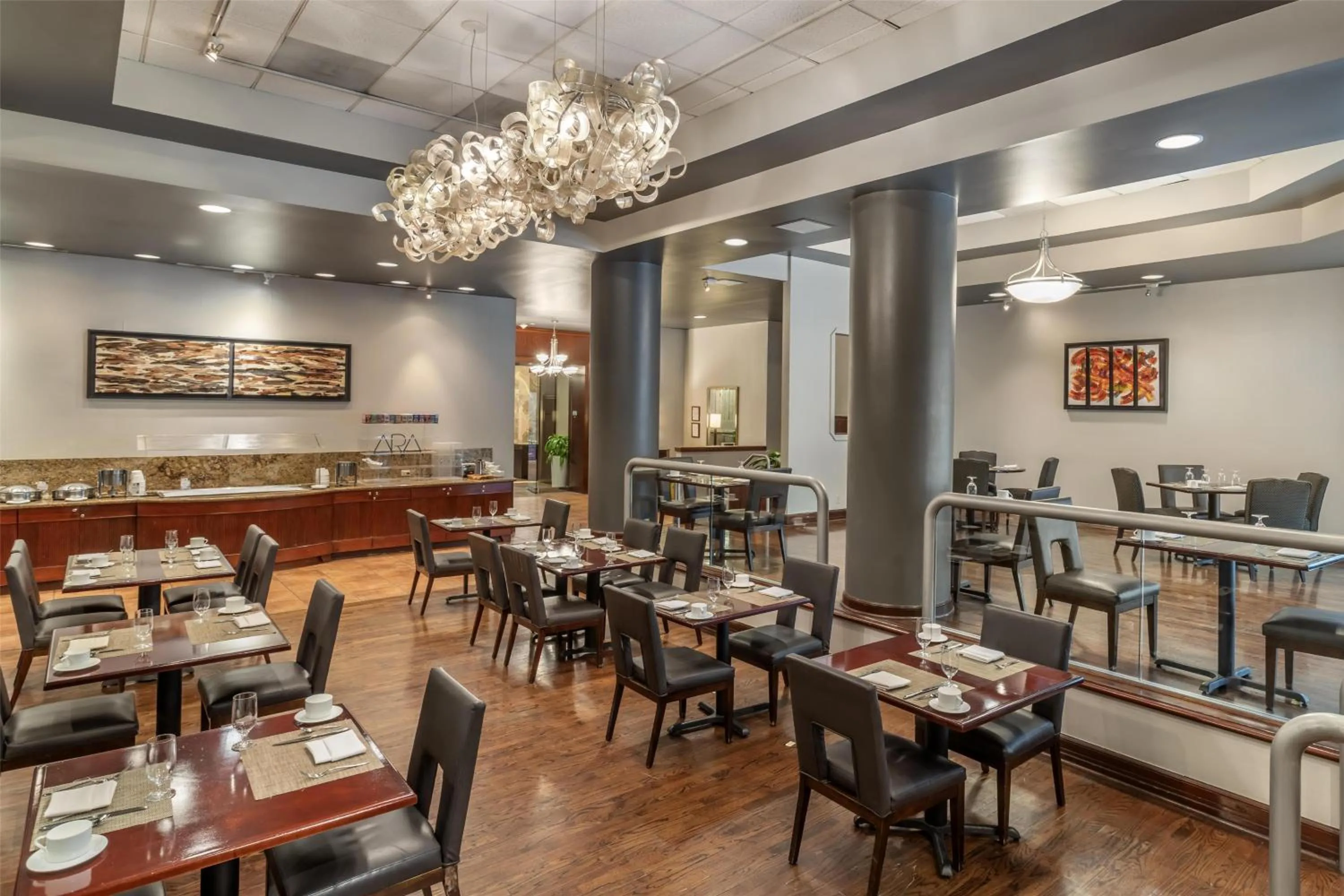 Restaurant/places to eat in The Royal Sonesta Houston Galleria