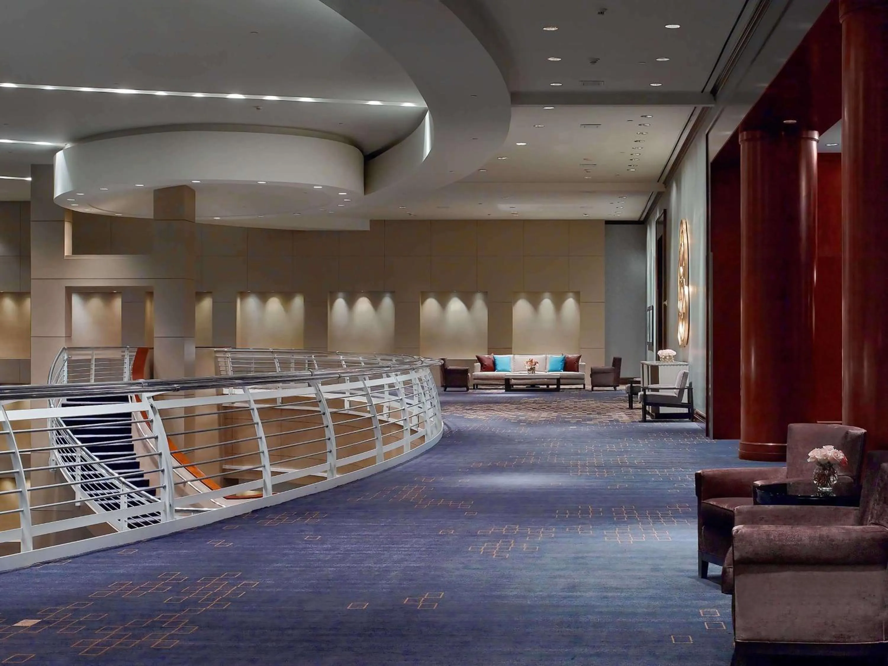 Lobby or reception in The Royal Sonesta Houston Galleria