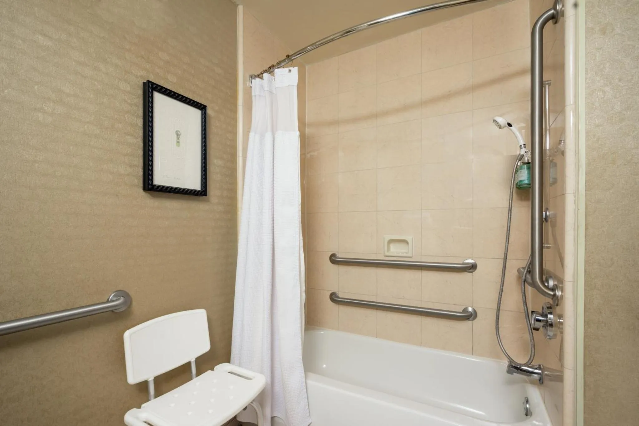 Bathroom in Crowne Plaza New Orleans French Qtr - Astor by IHG