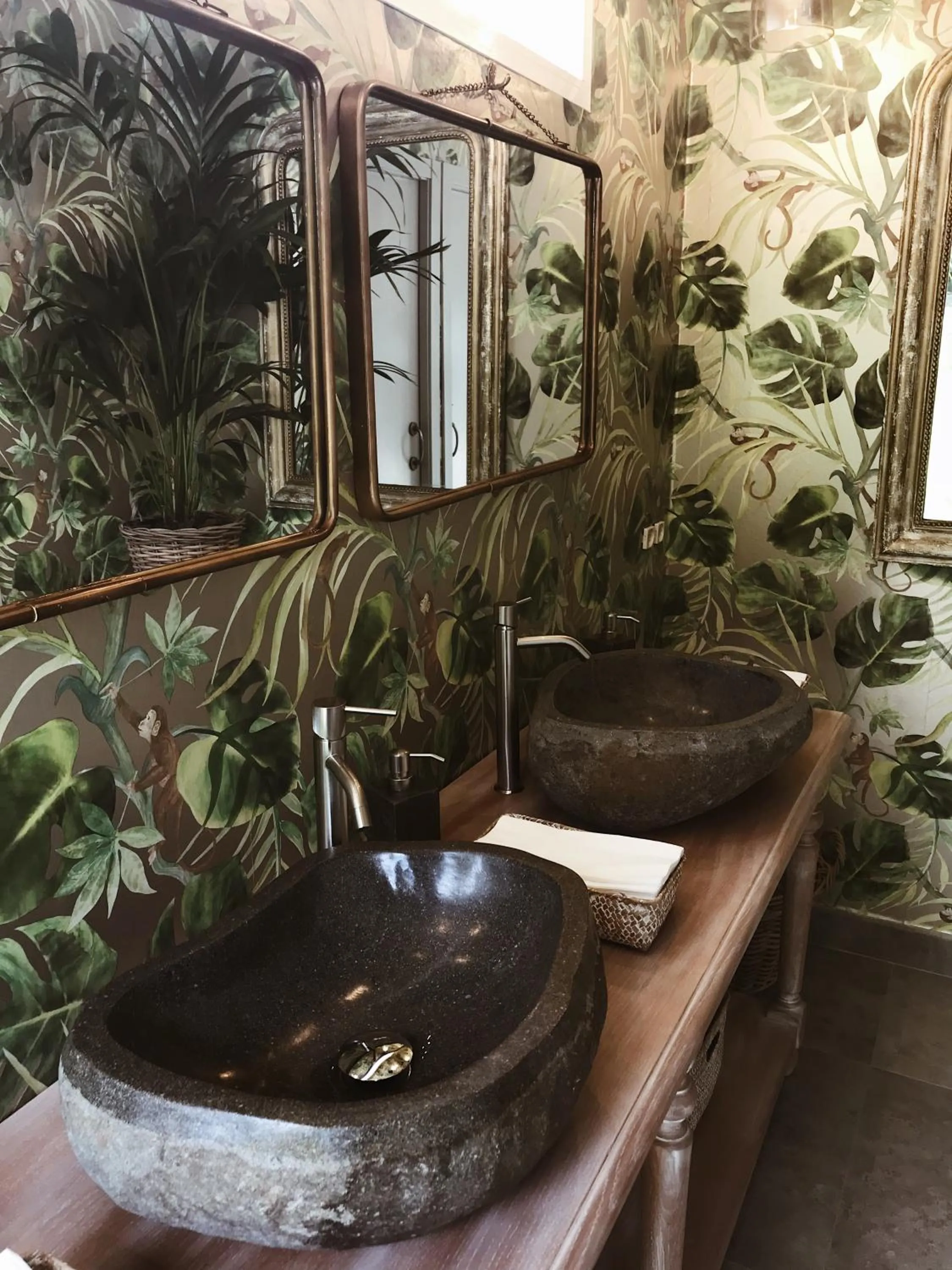 Open Air Bath in Eco Hotel Nos