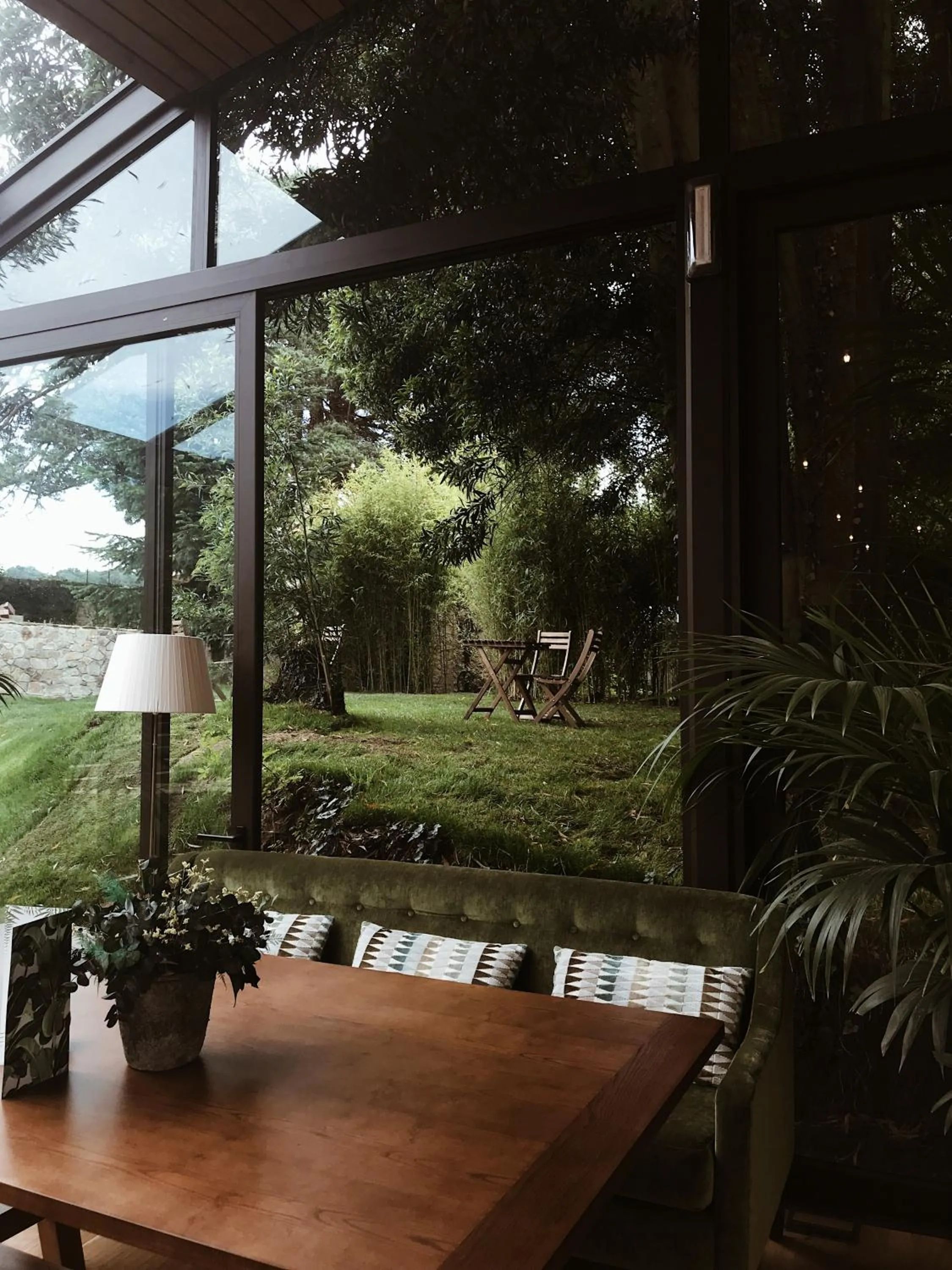 Restaurant/places to eat in Eco Hotel Nos