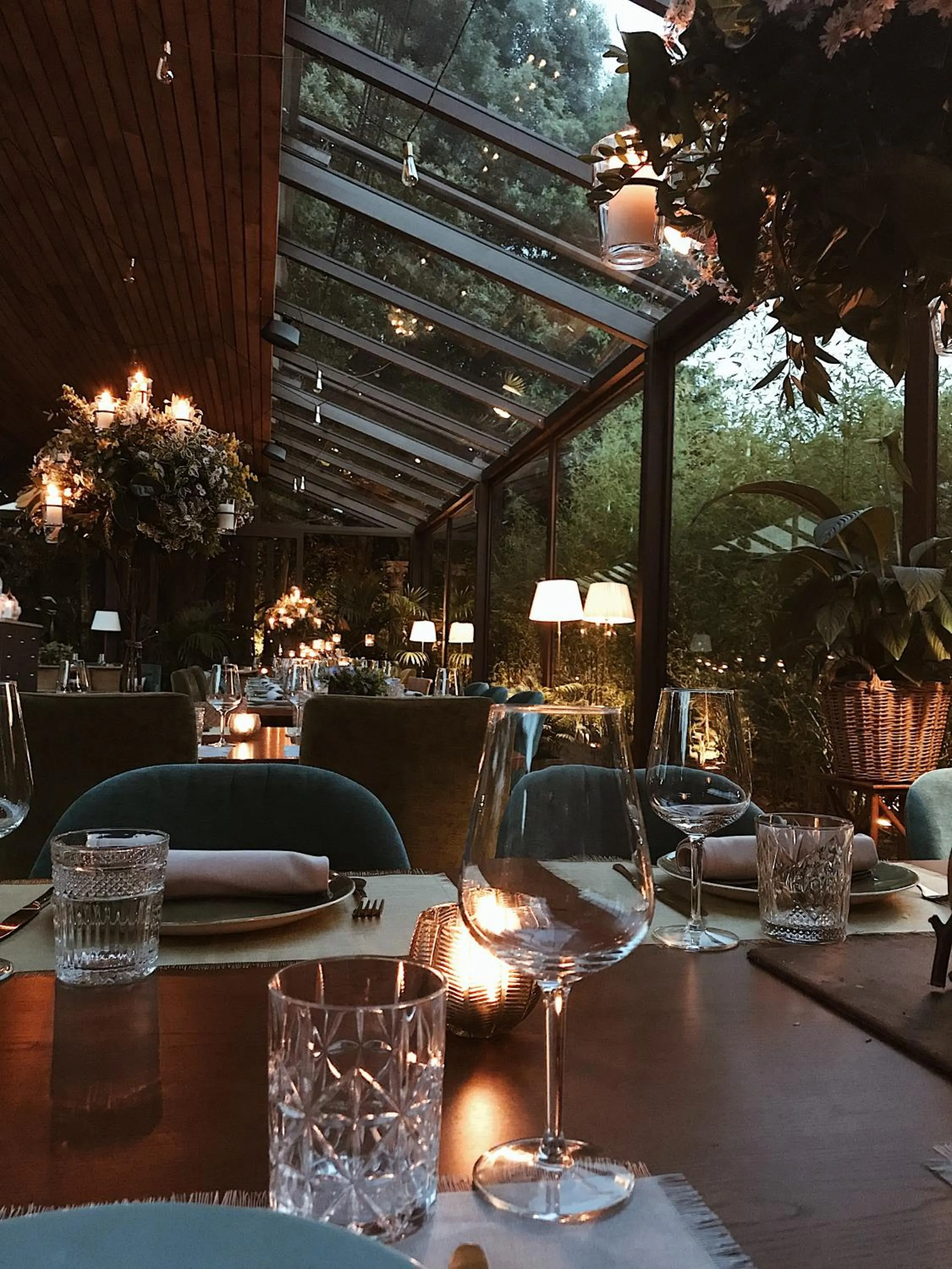 Restaurant/places to eat in Eco Hotel Nos