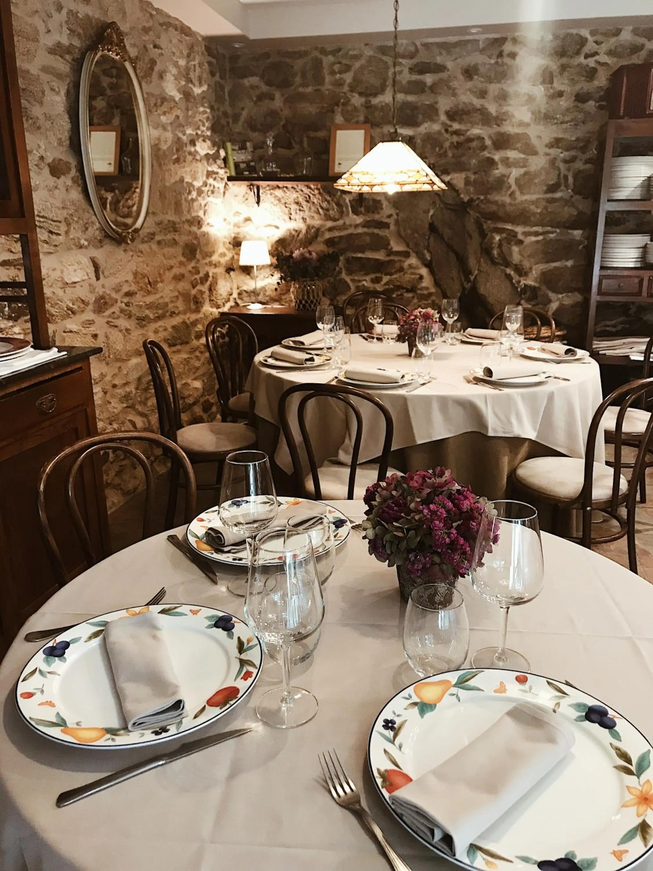 Dining area in Eco Hotel Nos