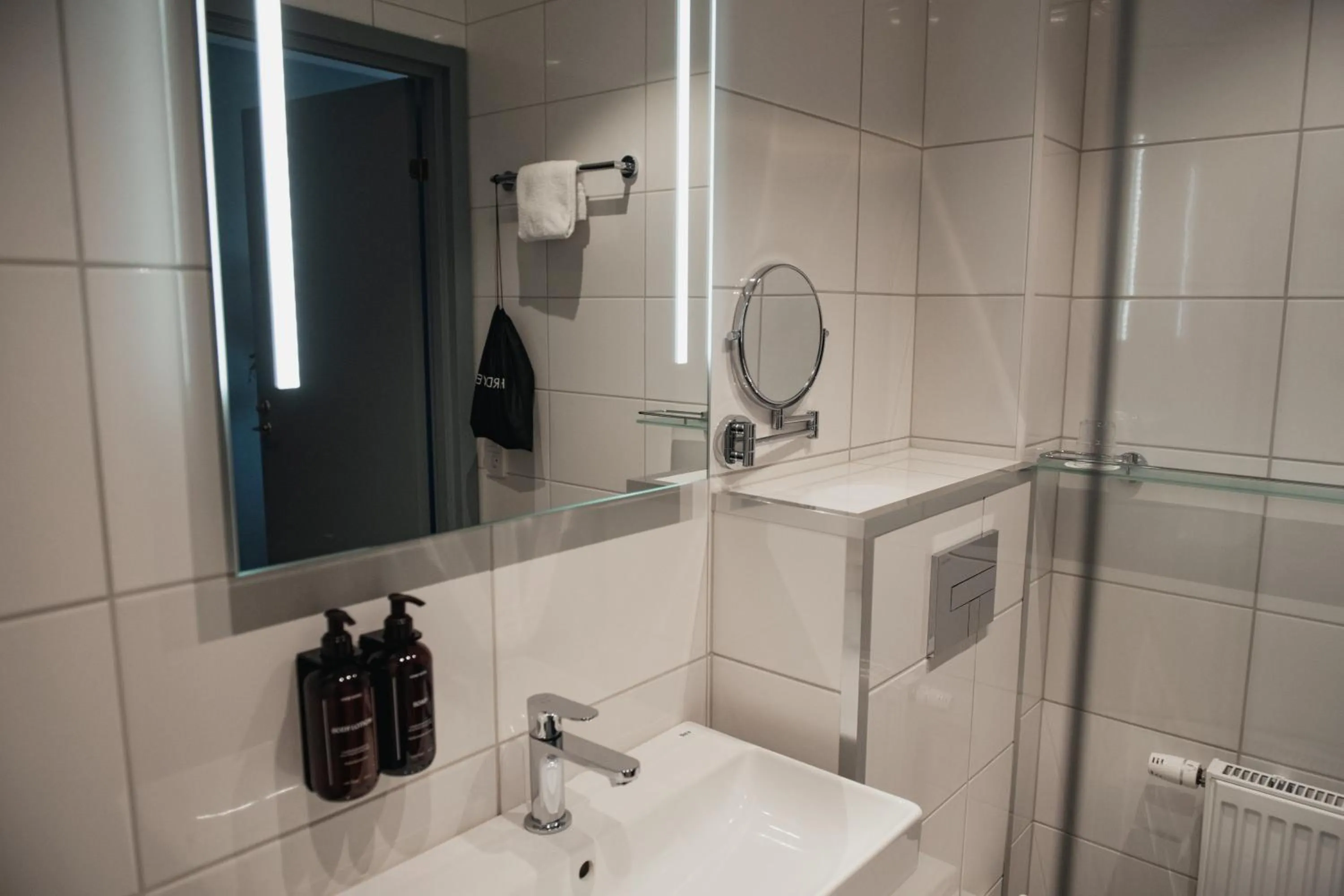 Bathroom in Home Hotel Post