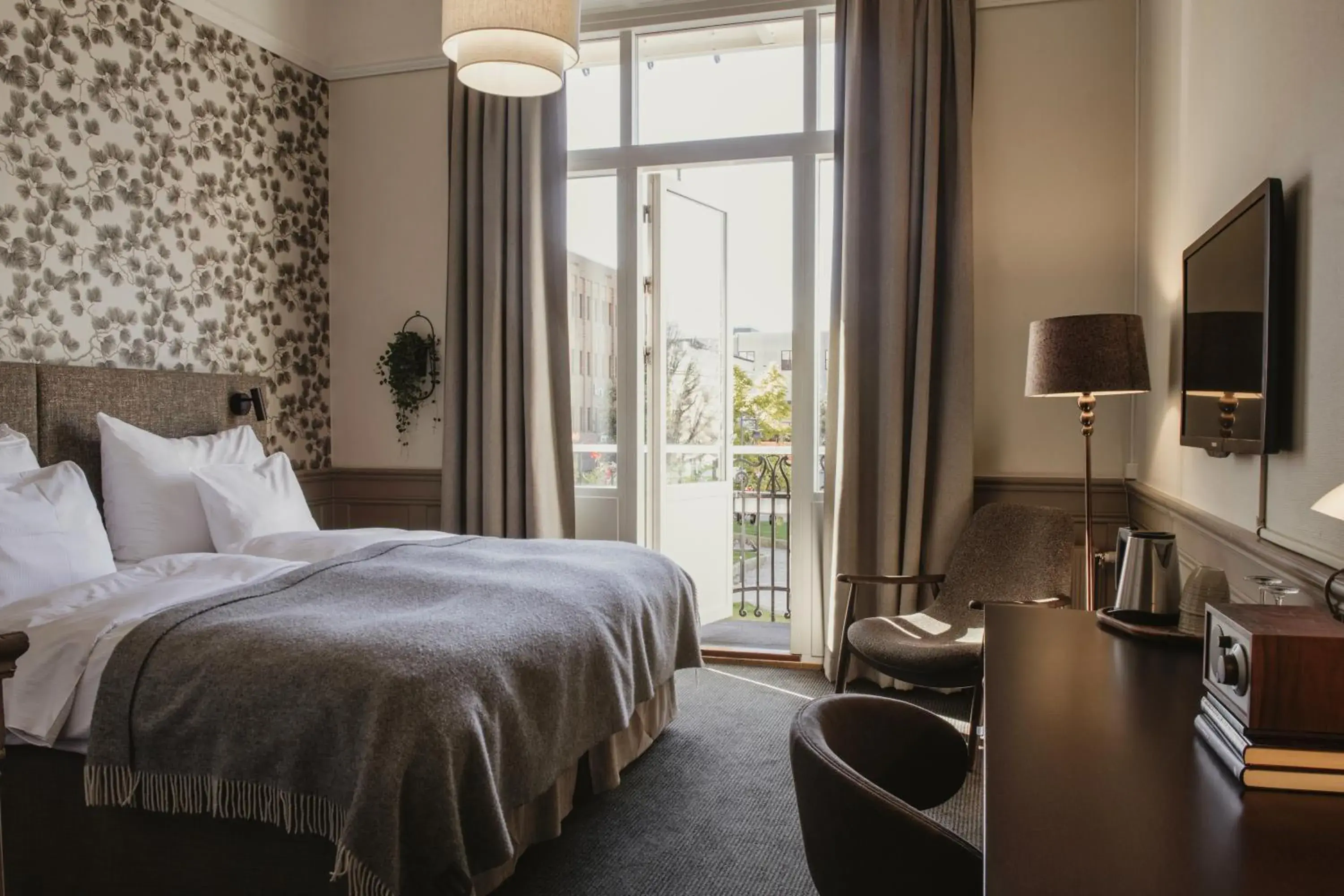 Superior Double in Home Hotel Post Superior Double in Home Hotel Post