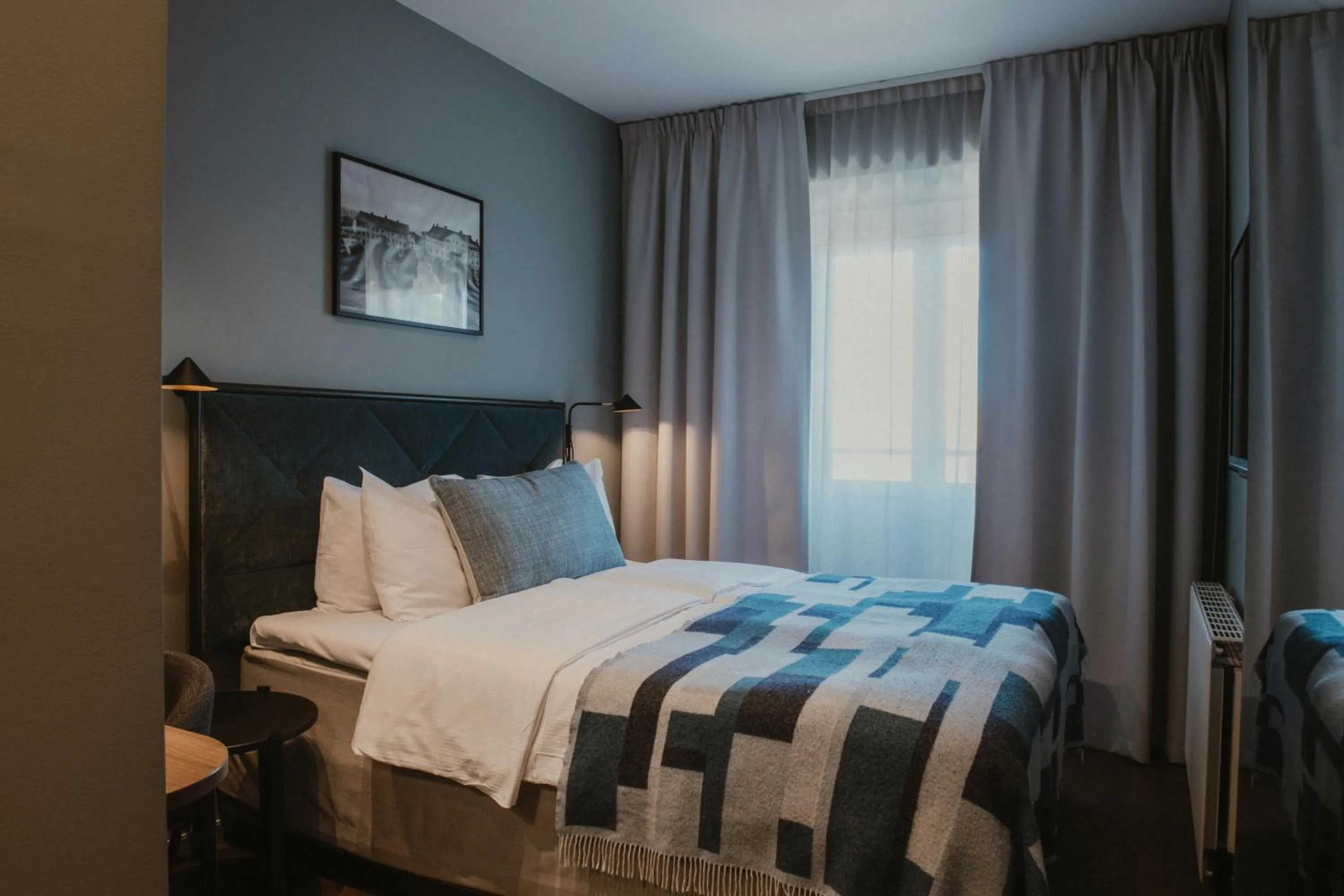 Bedroom, Bed in Home Hotel Post