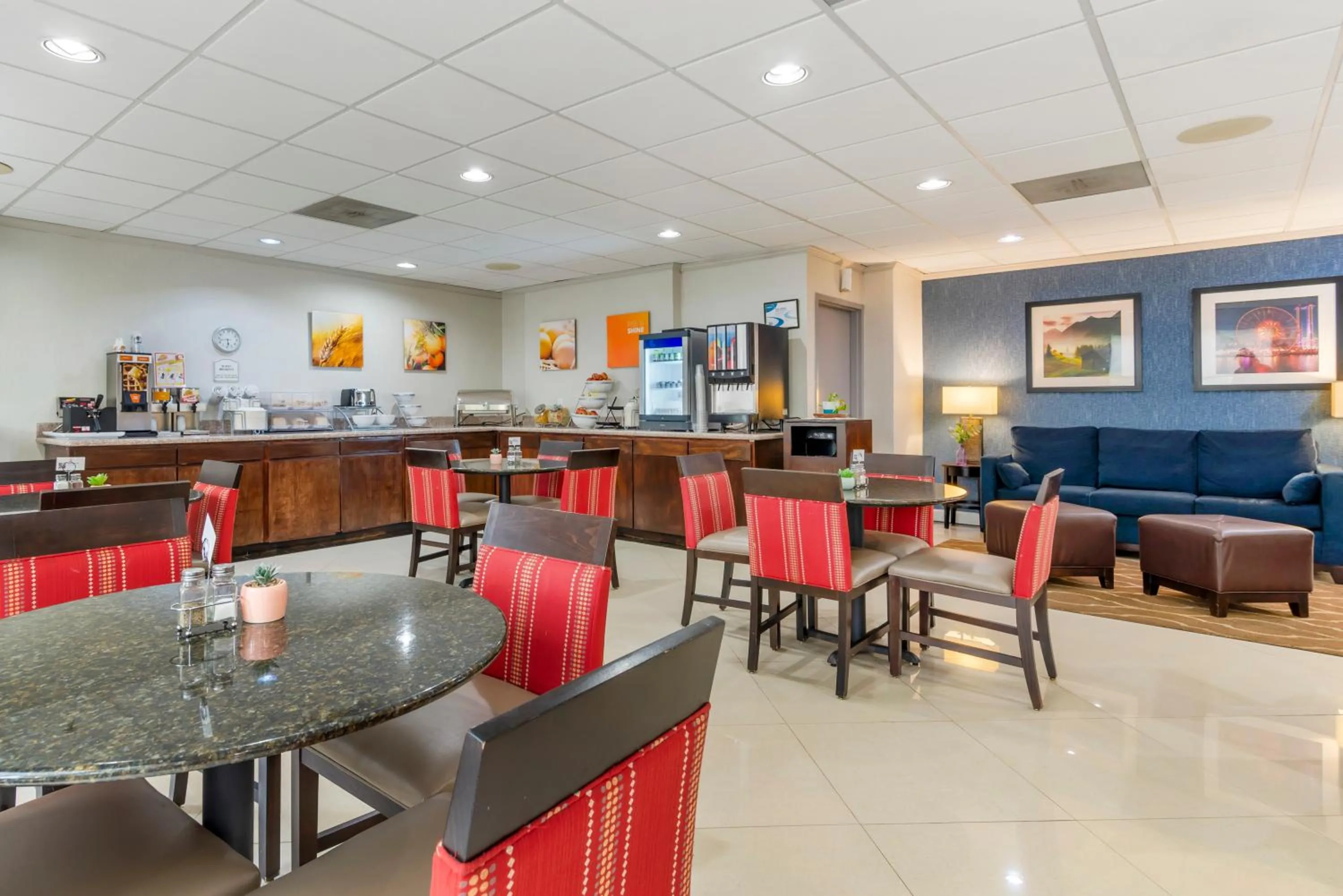 Breakfast in Comfort Inn Alpharetta-Atlanta North