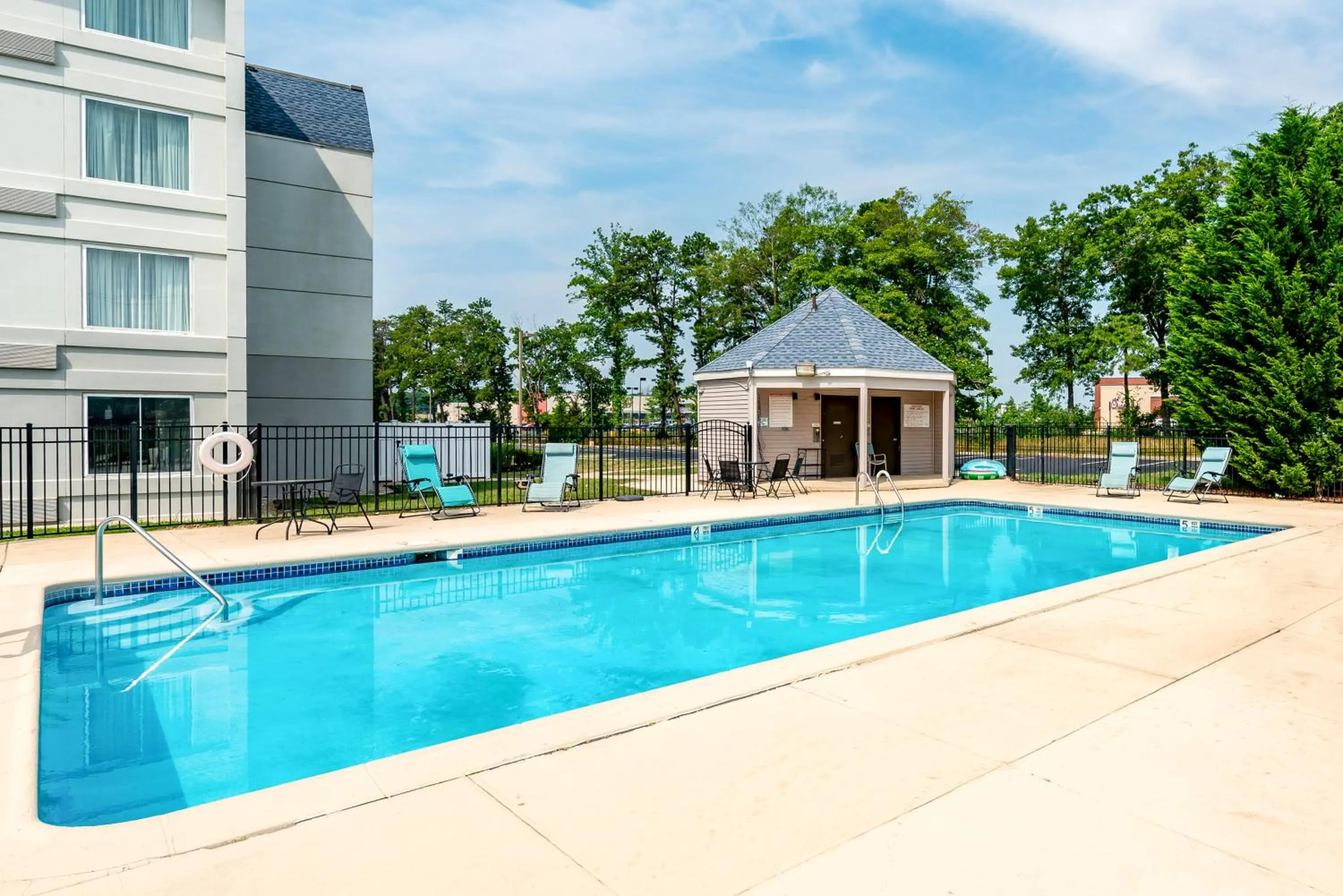 Property building in Sonesta Essential Atlantic City West