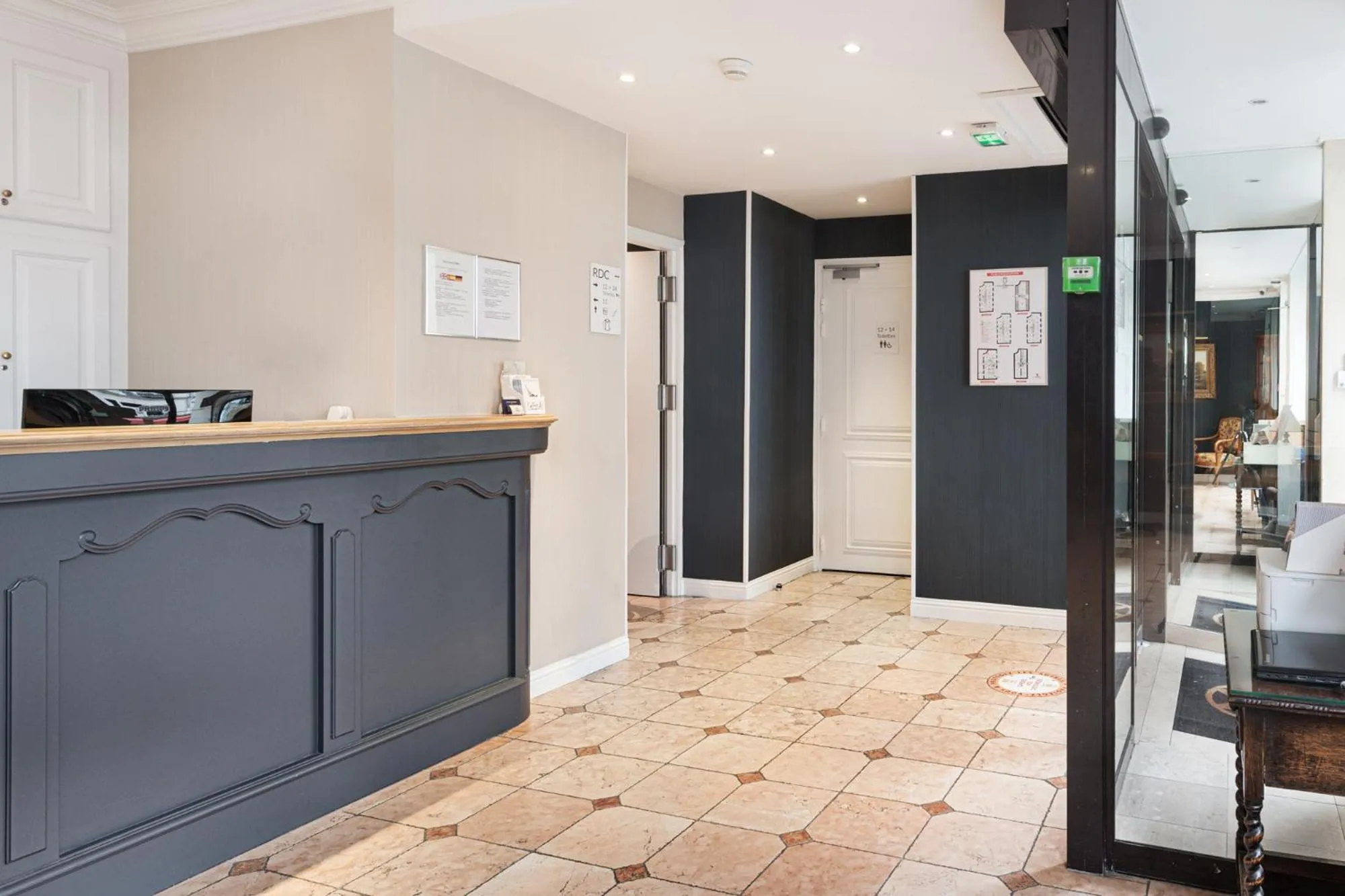 Property building in Courcelles Médéric