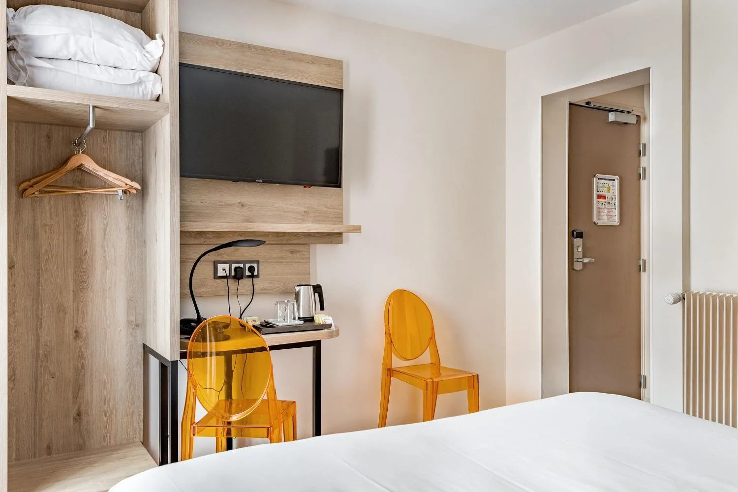 Bed in Courcelles Médéric