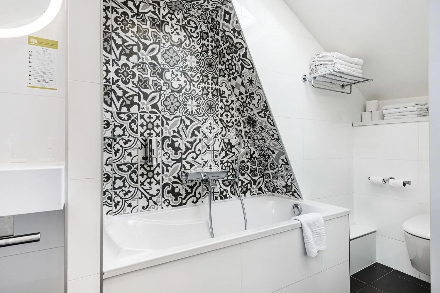 Bathroom in Courcelles Médéric