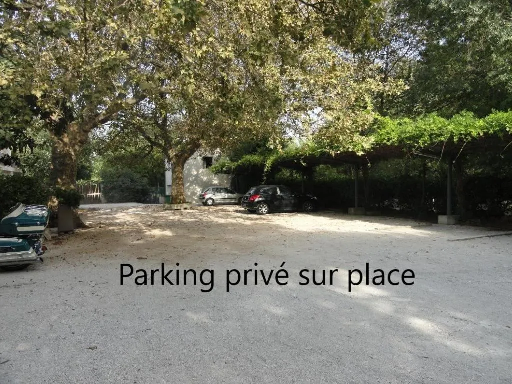 Parking in Hotel de l'île