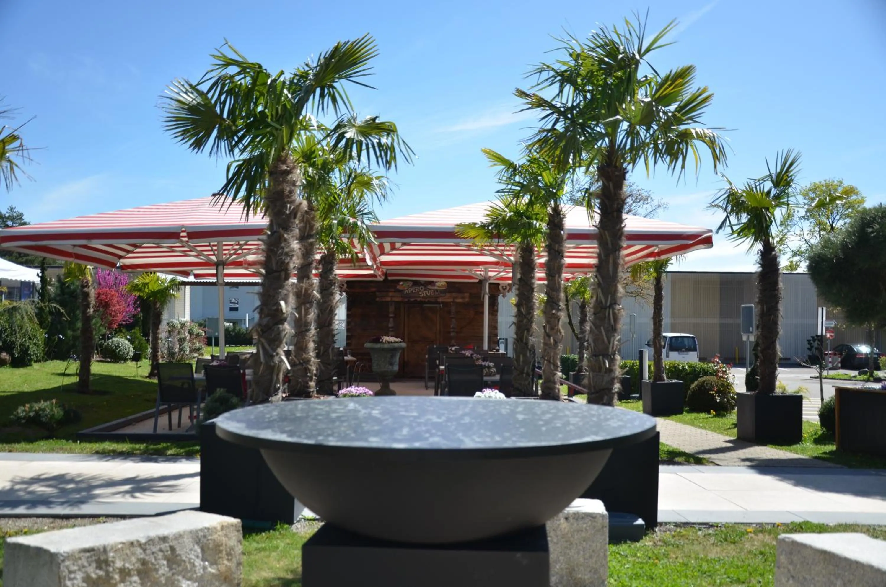 Garden view in Hotel Egerkingen, idealer Zwischenstopp