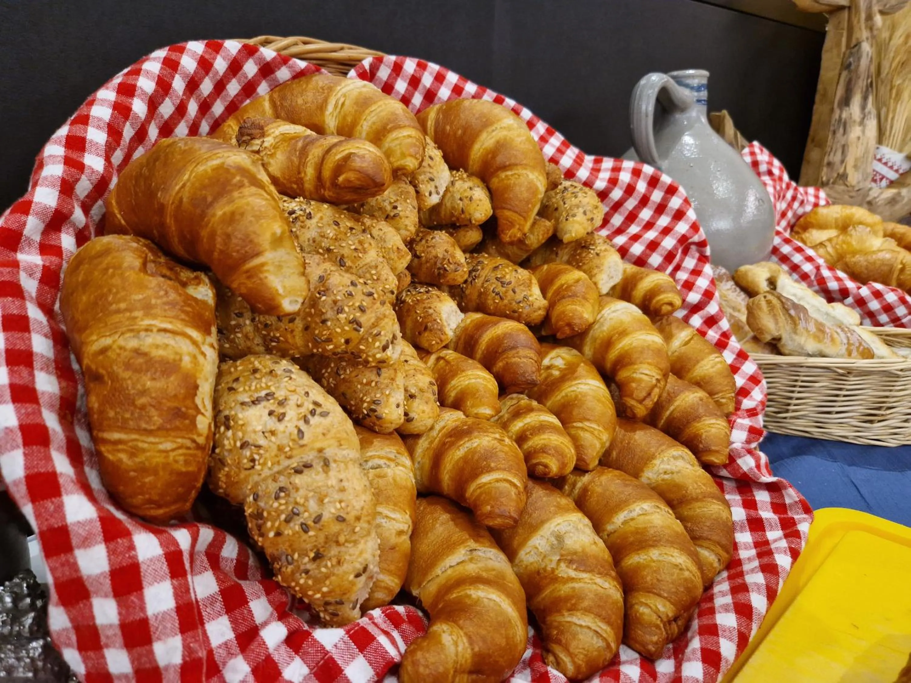 Breakfast in Hotel Egerkingen, idealer Zwischenstopp
