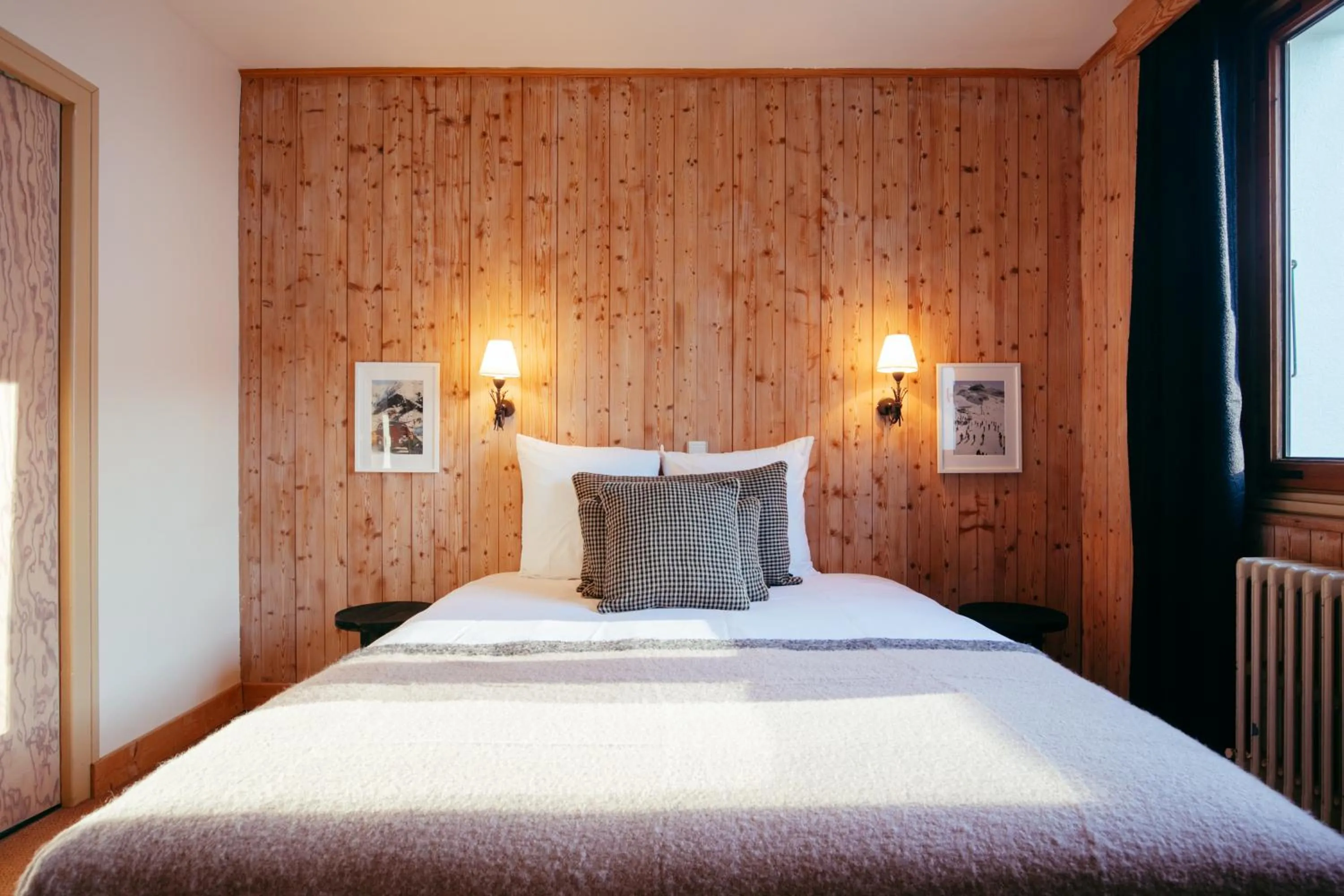 Bed in Hôtel Le Caprice Des Neiges Combloux