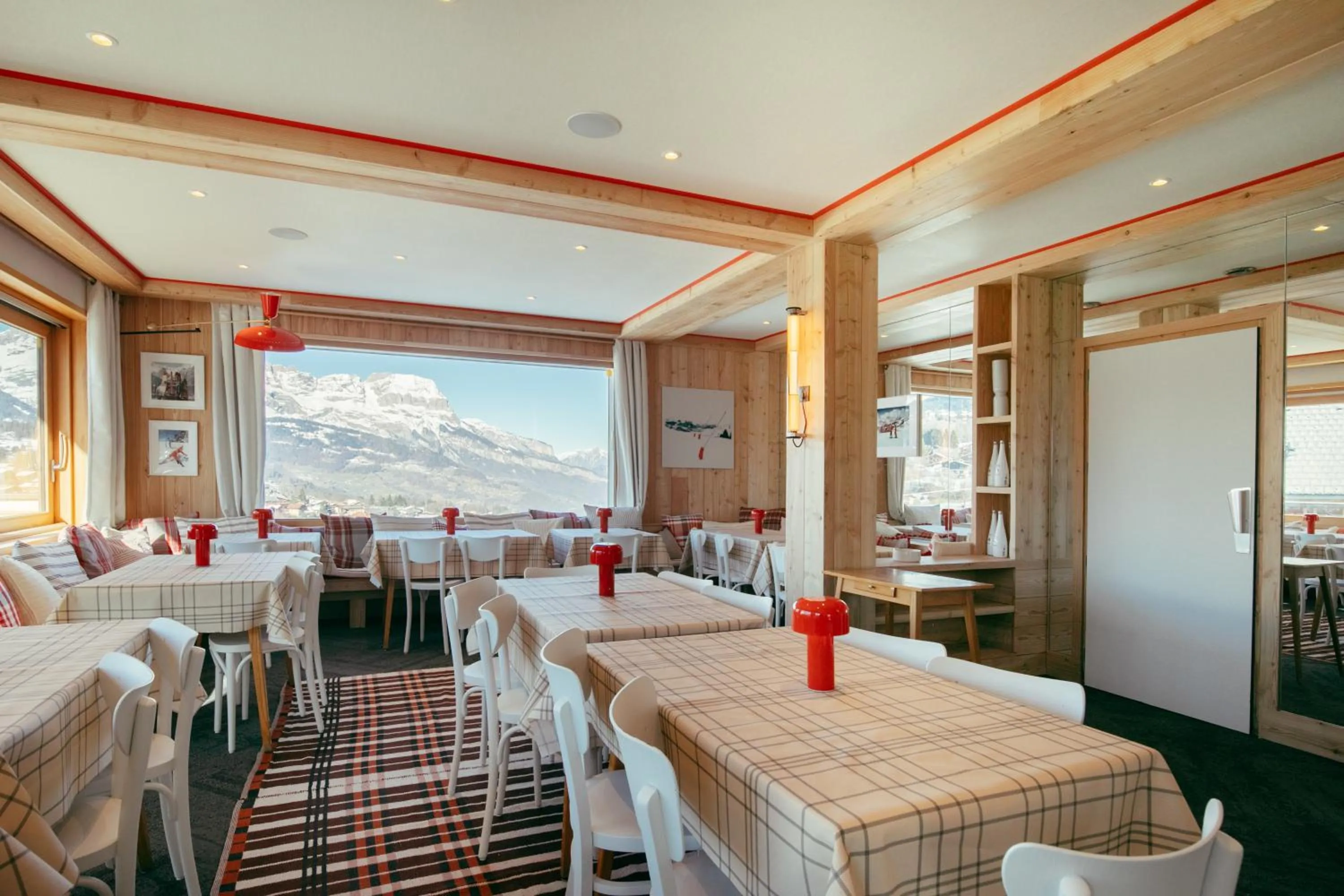 Restaurant/places to eat in Hôtel Le Caprice Des Neiges Combloux