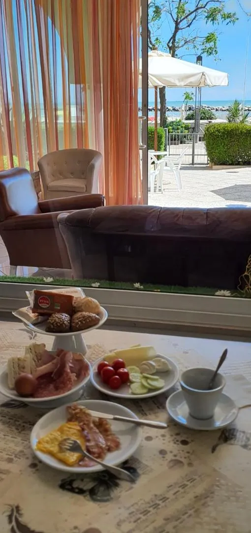 Sea view in Hotel Villa Esedra