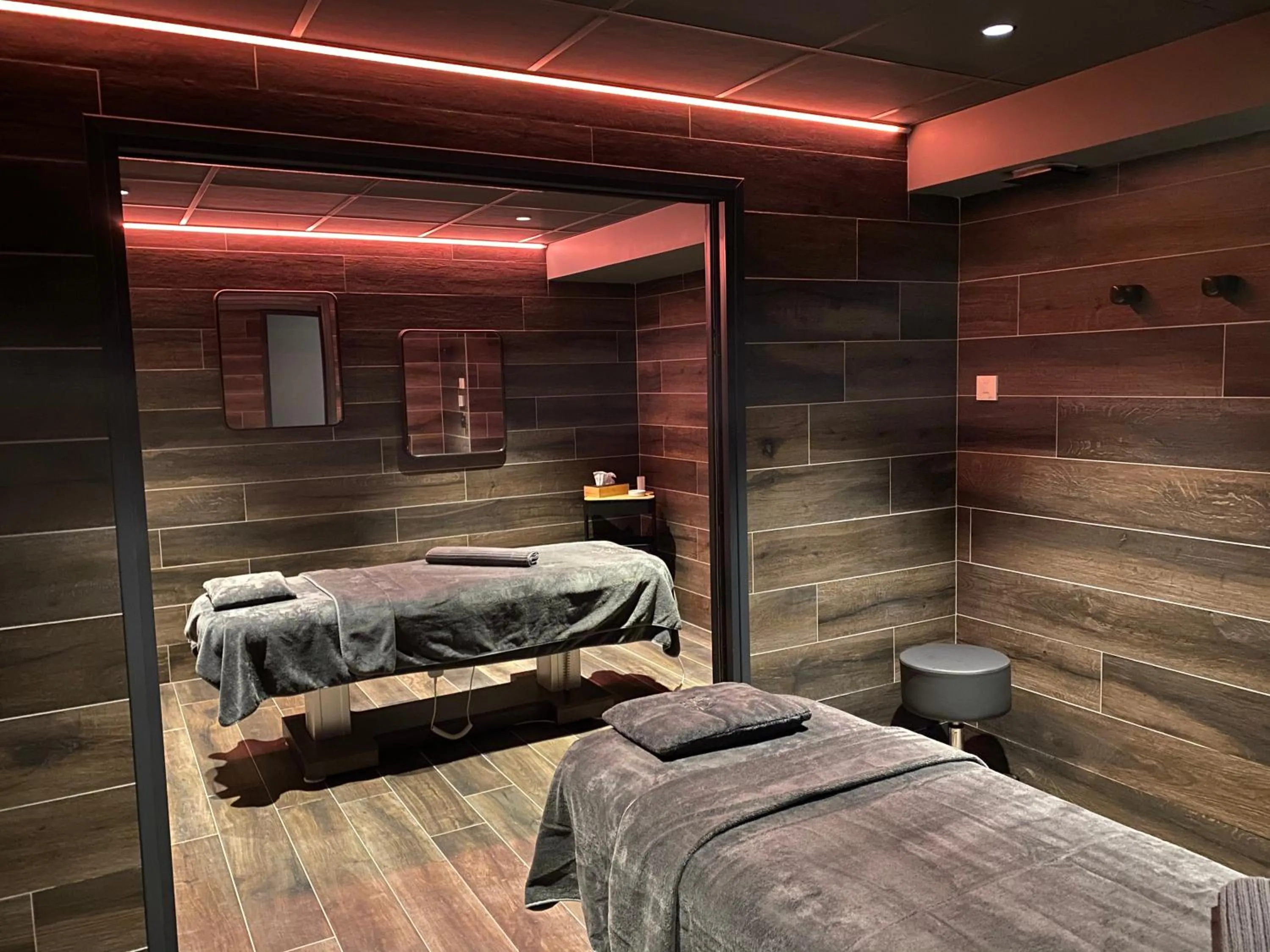 Massage, Bed in Hôtel 16 | 150 Montagne & Spa Nuxe
