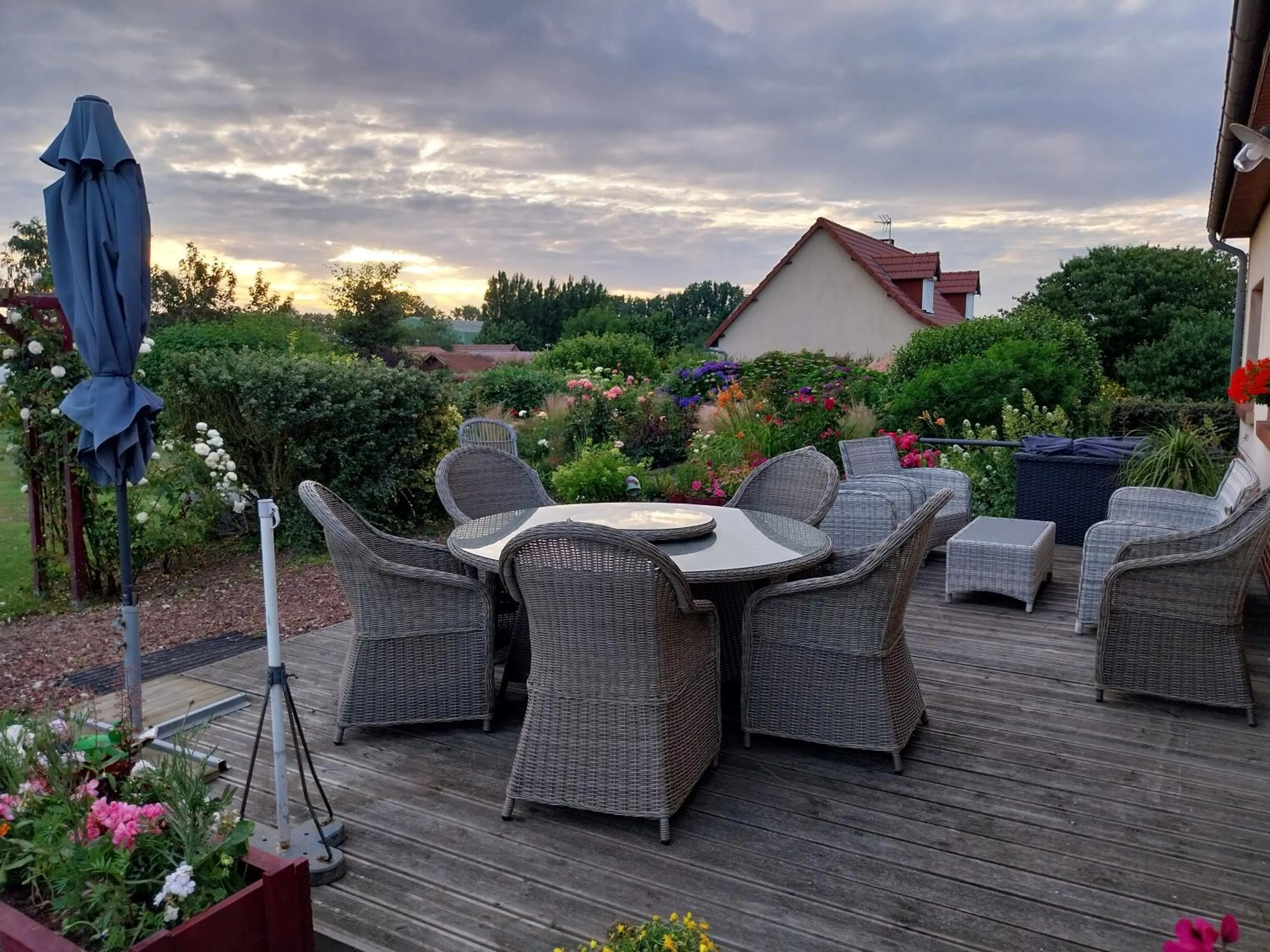 Garden in Chambre D'hotes Le Clos Fleuri