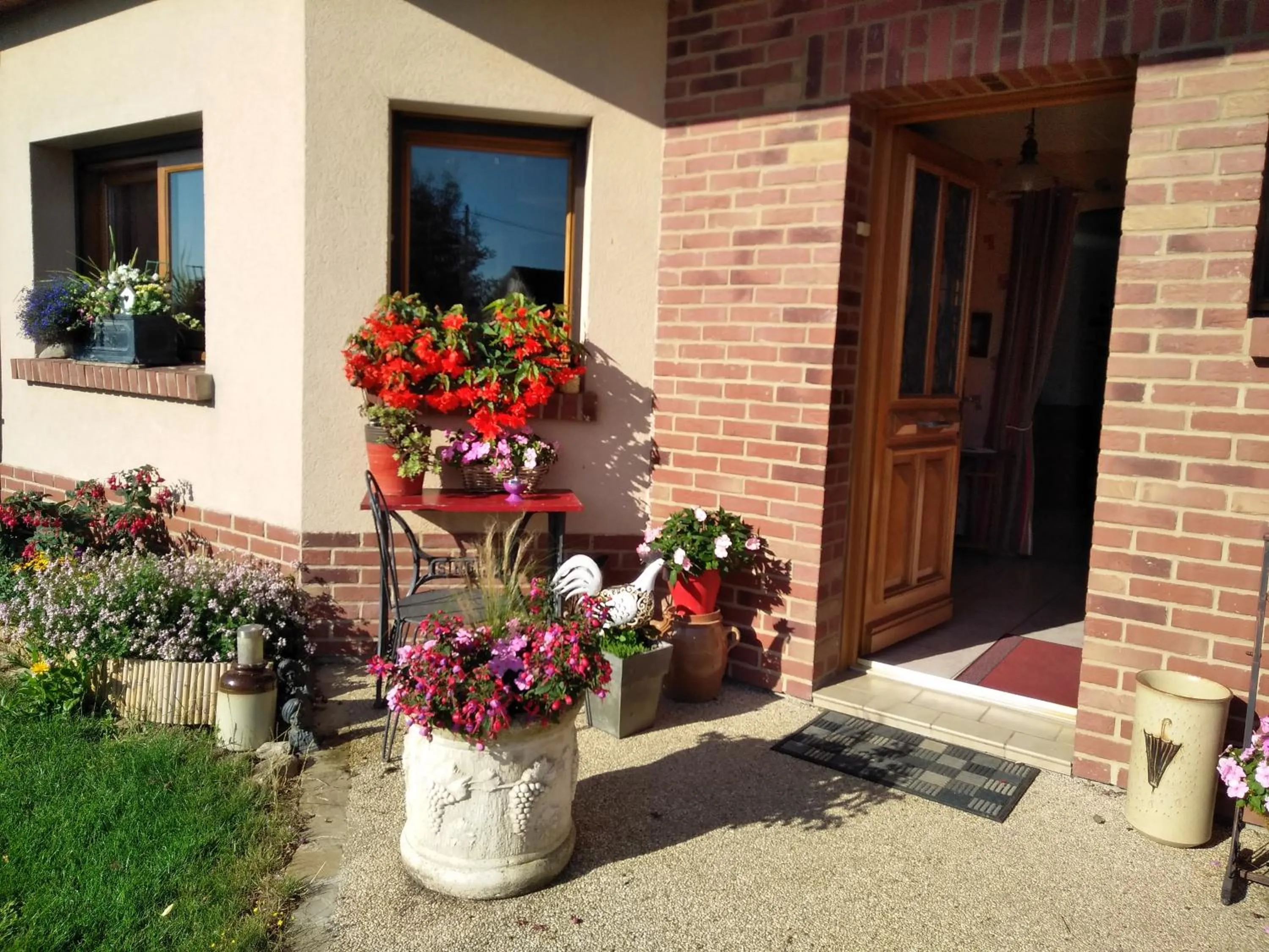 Facade/entrance in Chambre D'hotes Le Clos Fleuri