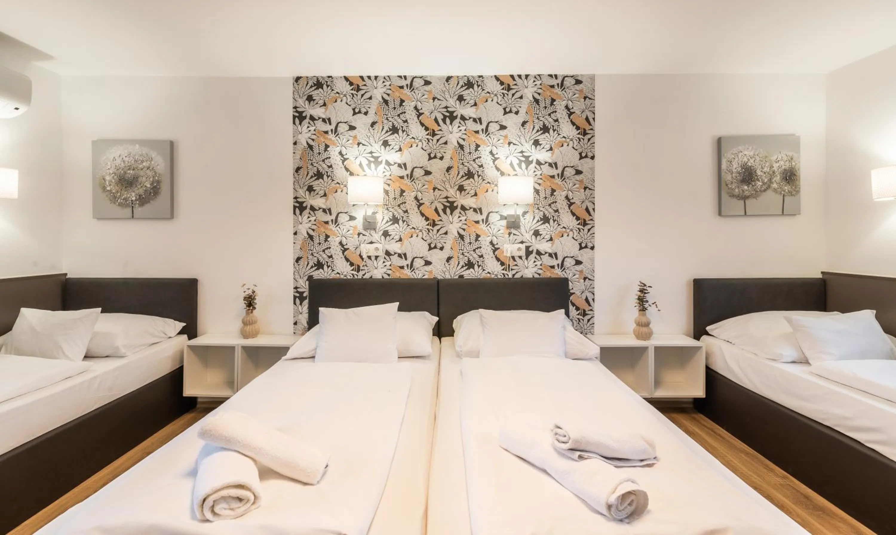 Bedroom, Bed in 171 Hotel Hegyeshalom