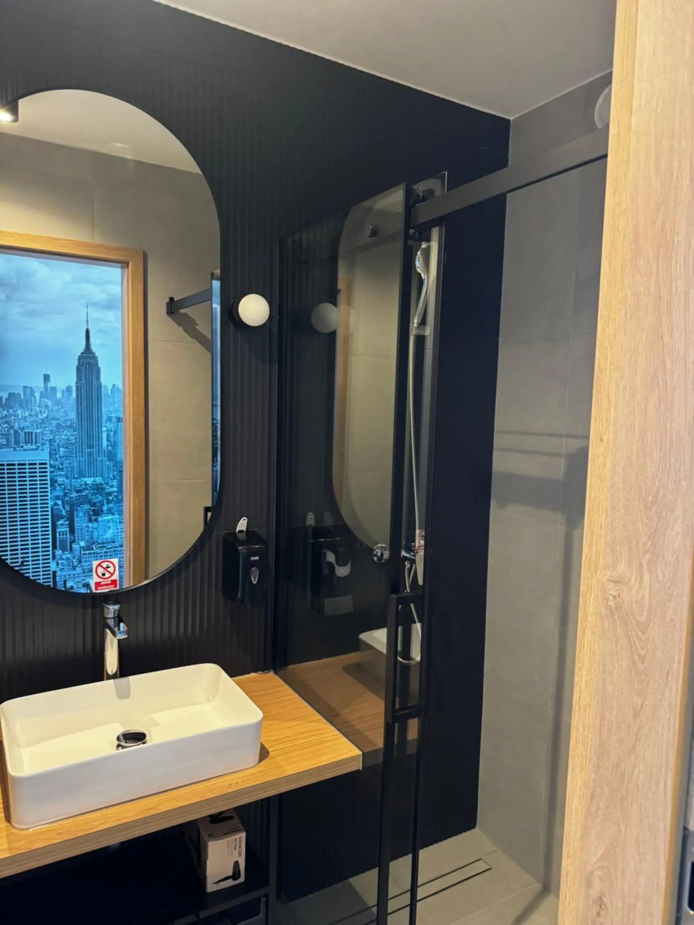 Superior Room - Ground floor in 171 Hotel Hegyeshalom Superior Room - Ground floor in 171 Hotel Hegyeshalom