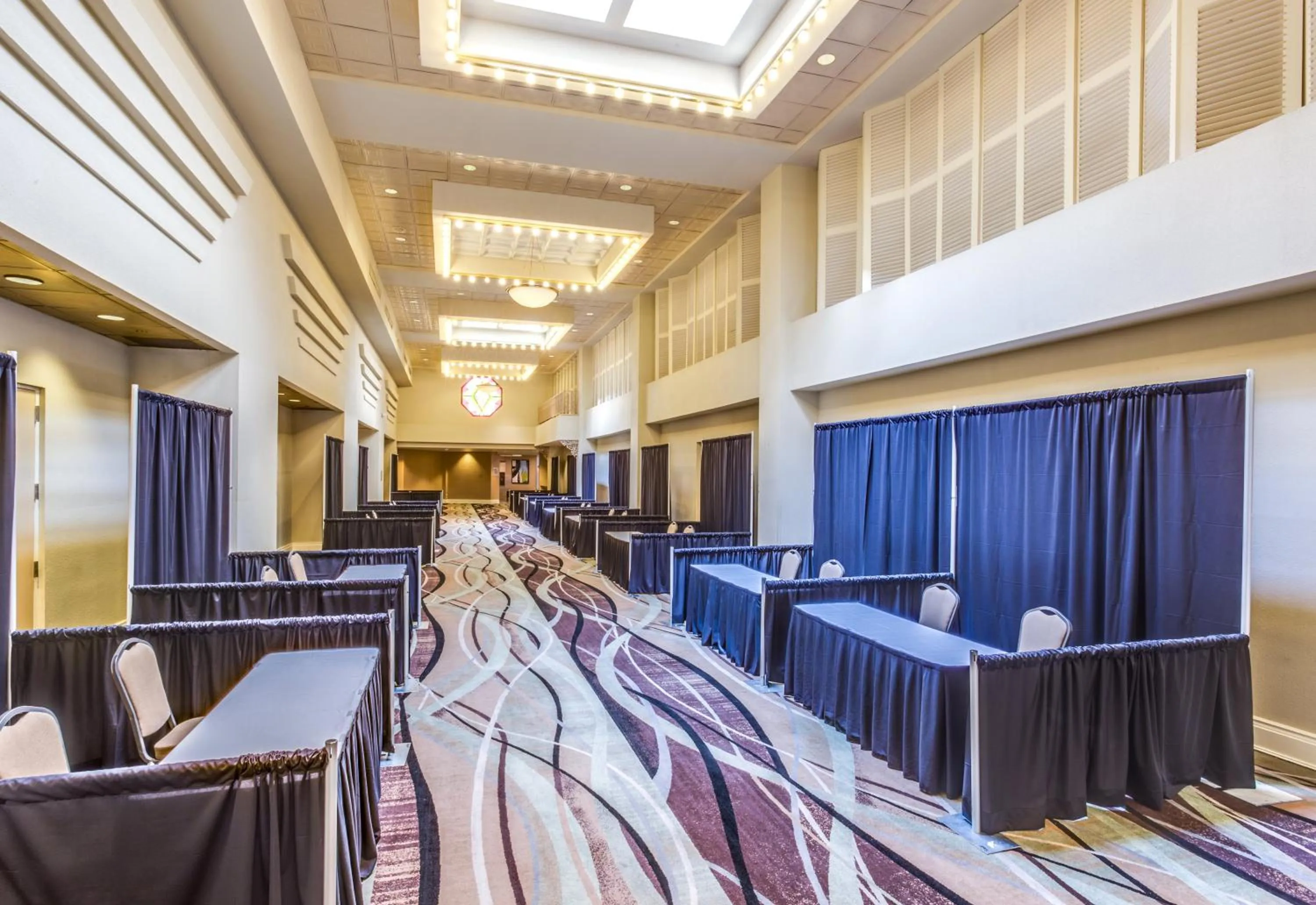 Meeting/conference room in Crowne Plaza Executive Center Baton Rouge by IHG