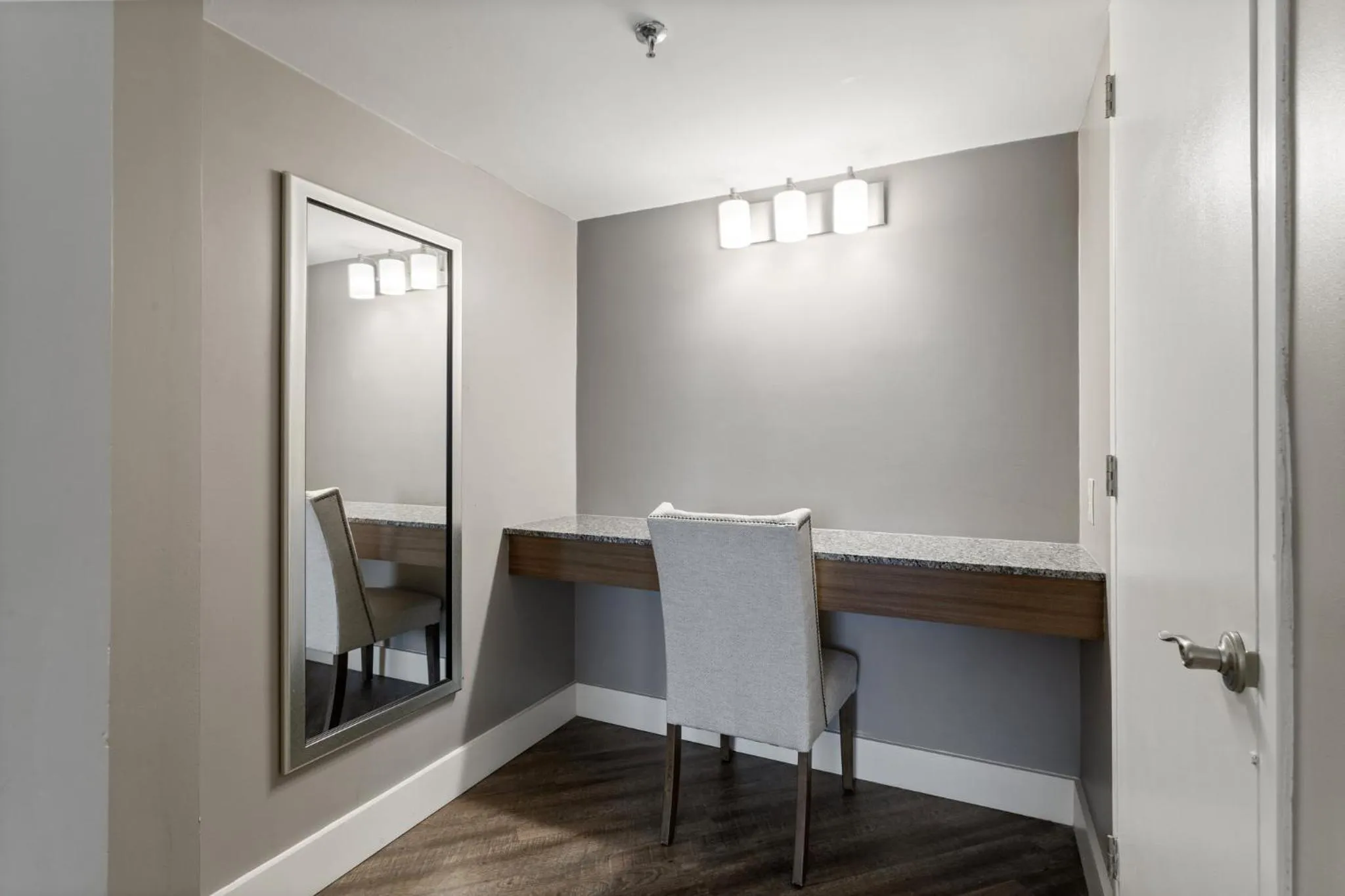 Photo of the whole room in Crowne Plaza Executive Center Baton Rouge by IHG