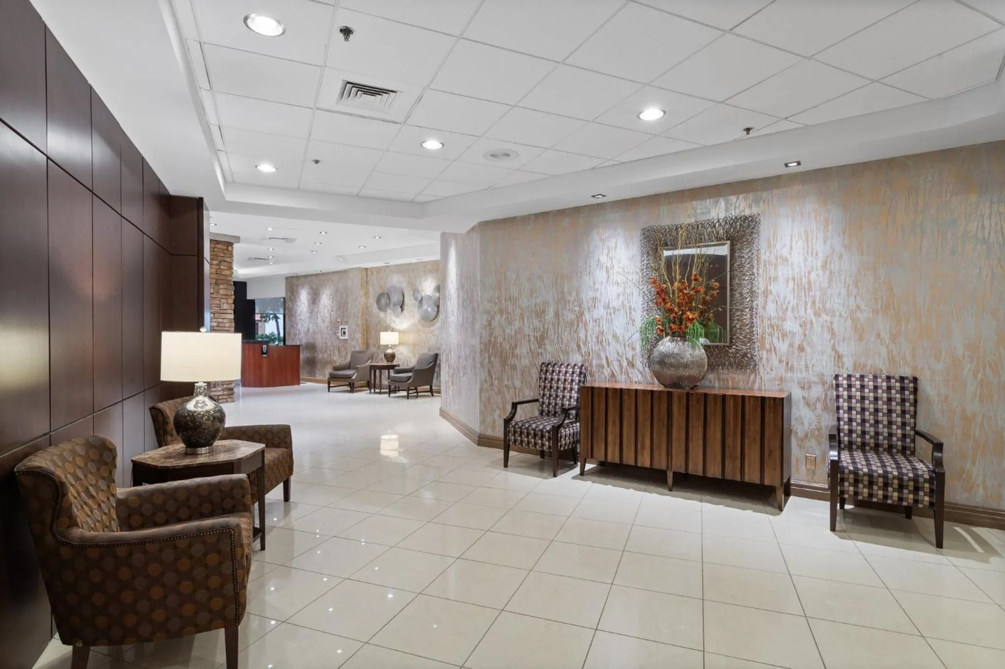Property building in Crowne Plaza Executive Center Baton Rouge by IHG