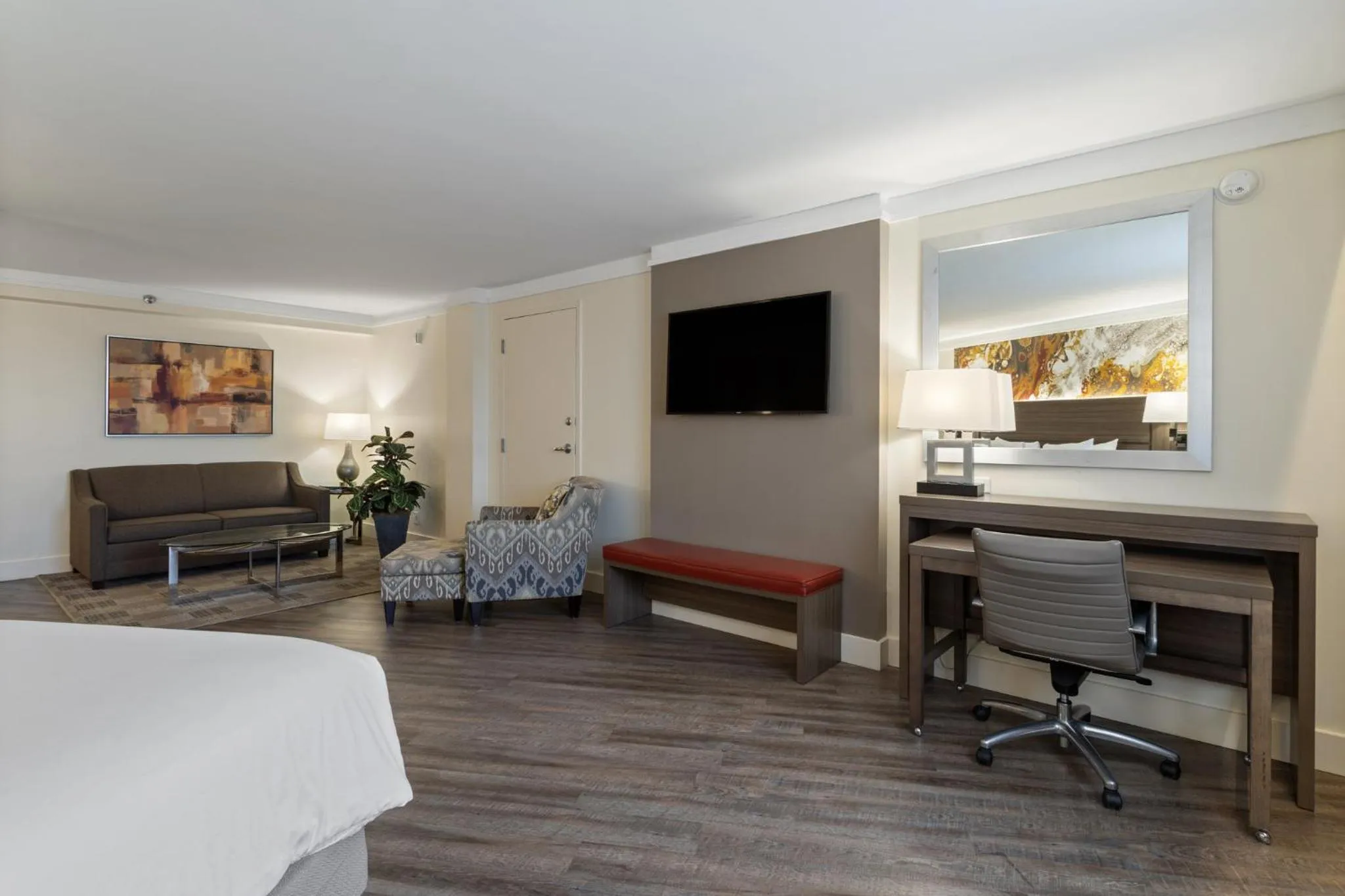 Photo of the whole room, Bed in Crowne Plaza Executive Center Baton Rouge by IHG