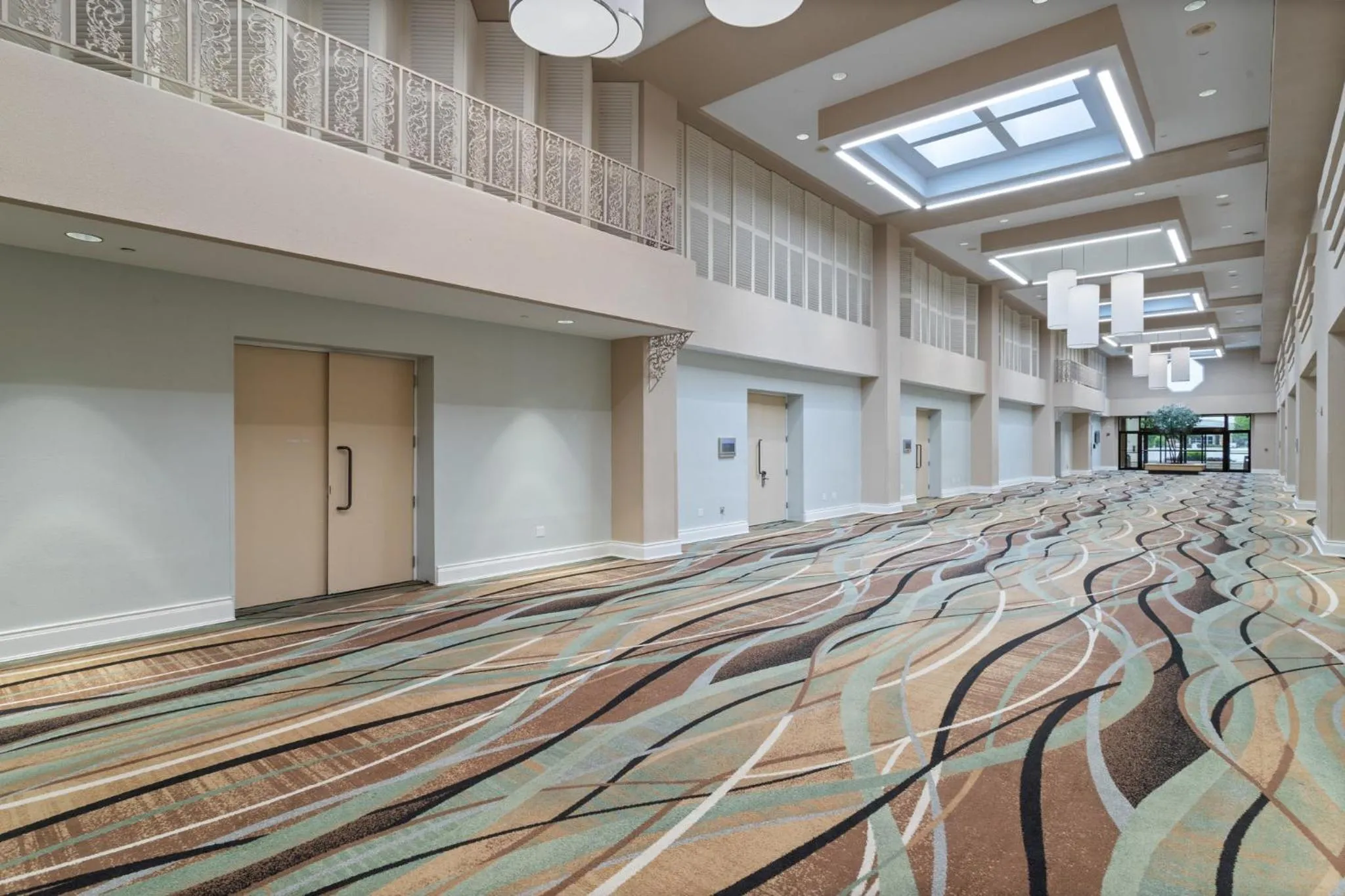 Meeting/conference room in Crowne Plaza Executive Center Baton Rouge by IHG