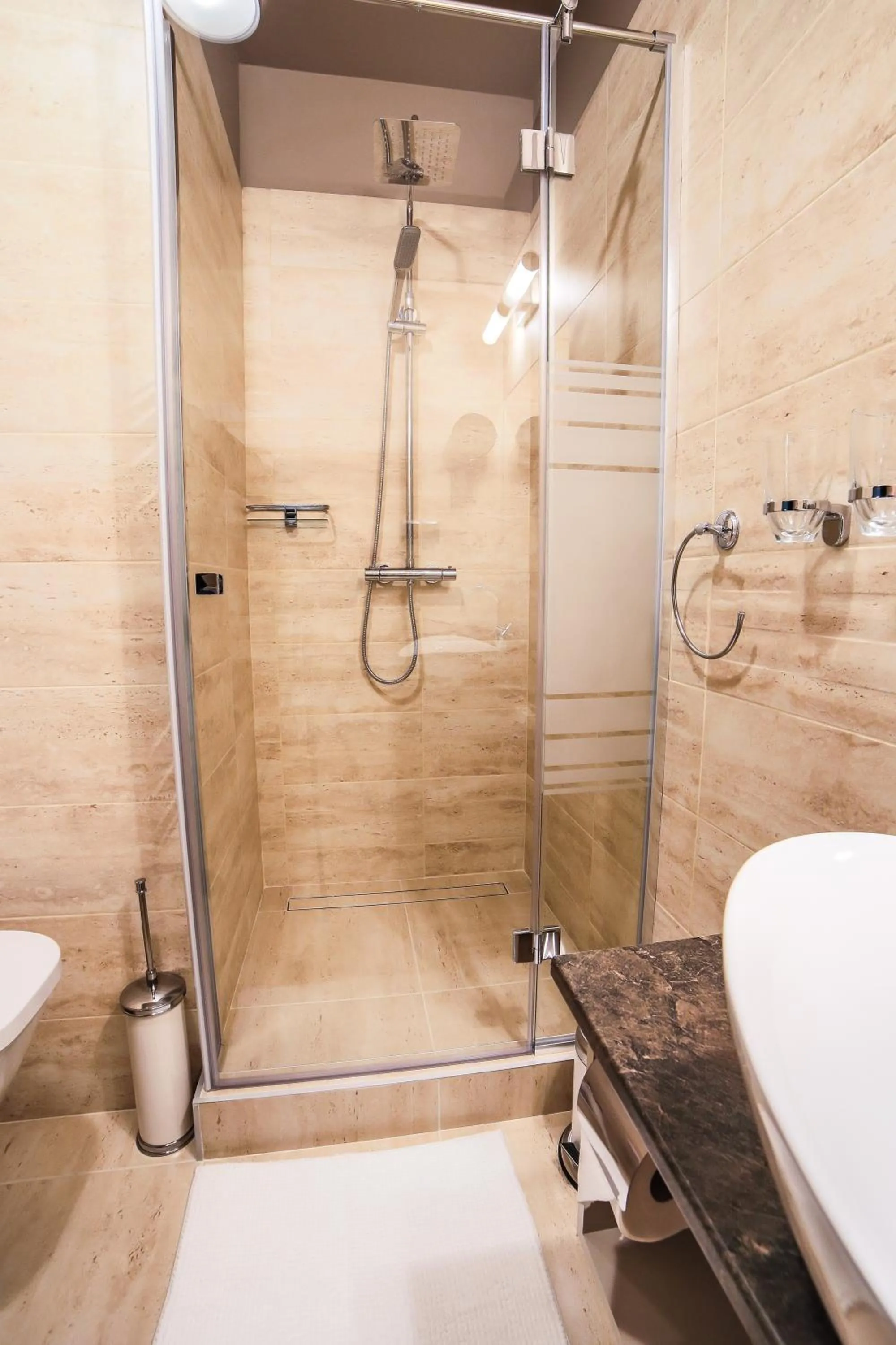 Bathroom in B&M Guesthouse