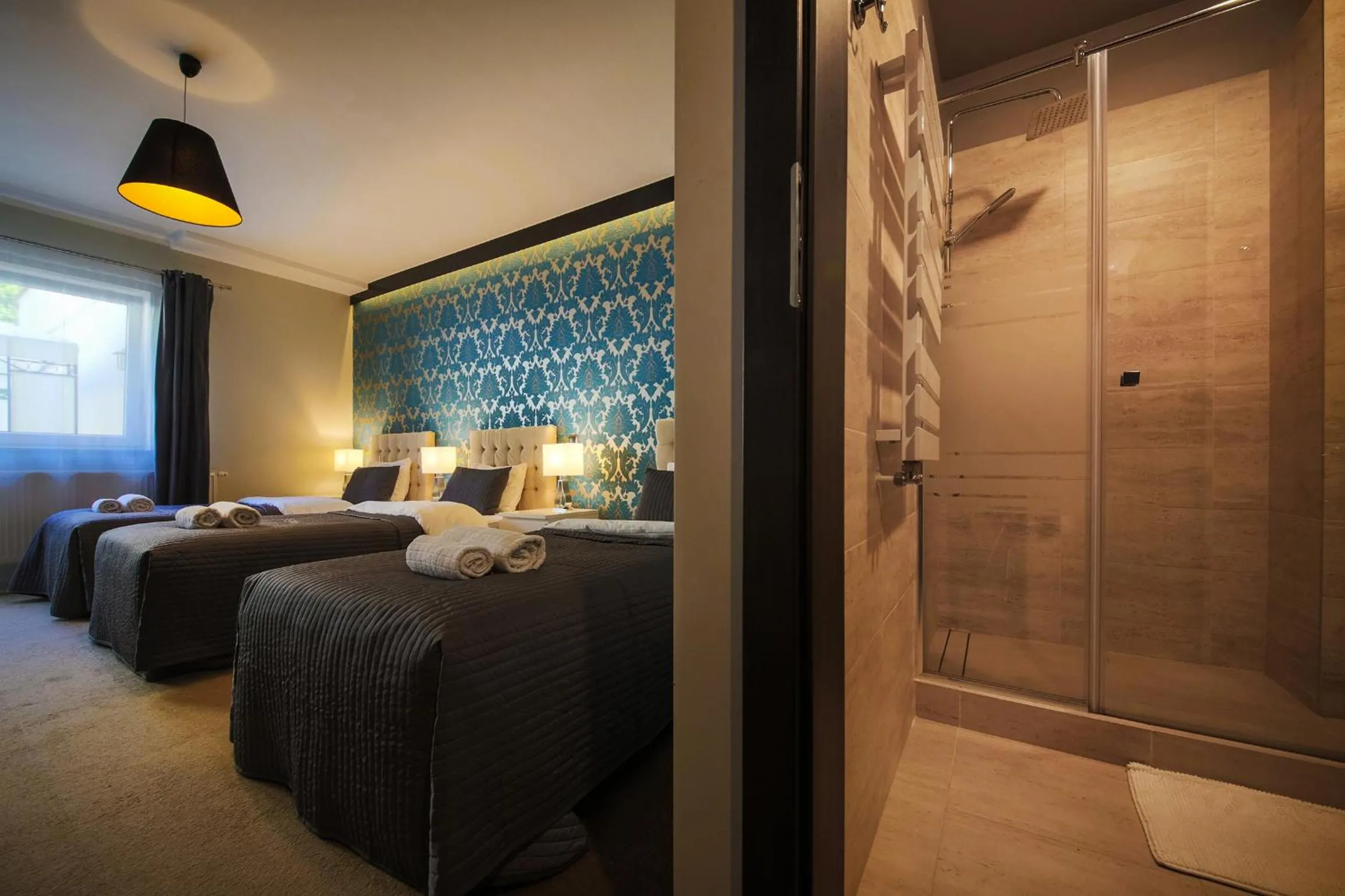 Bathroom, Bed in B&M Guesthouse