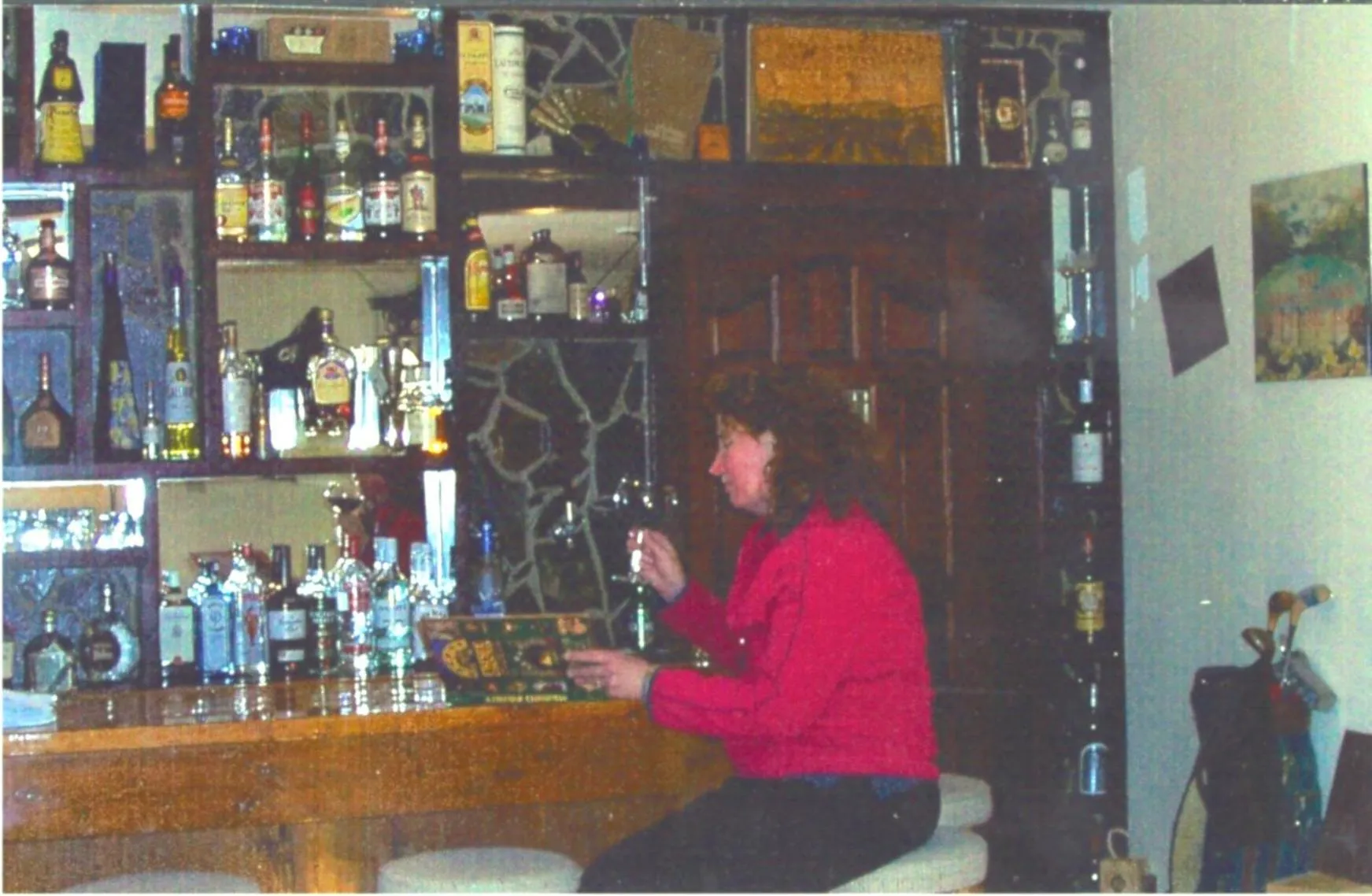 Lounge or bar in The Garrison Inn a Montana Bed & Breakfast