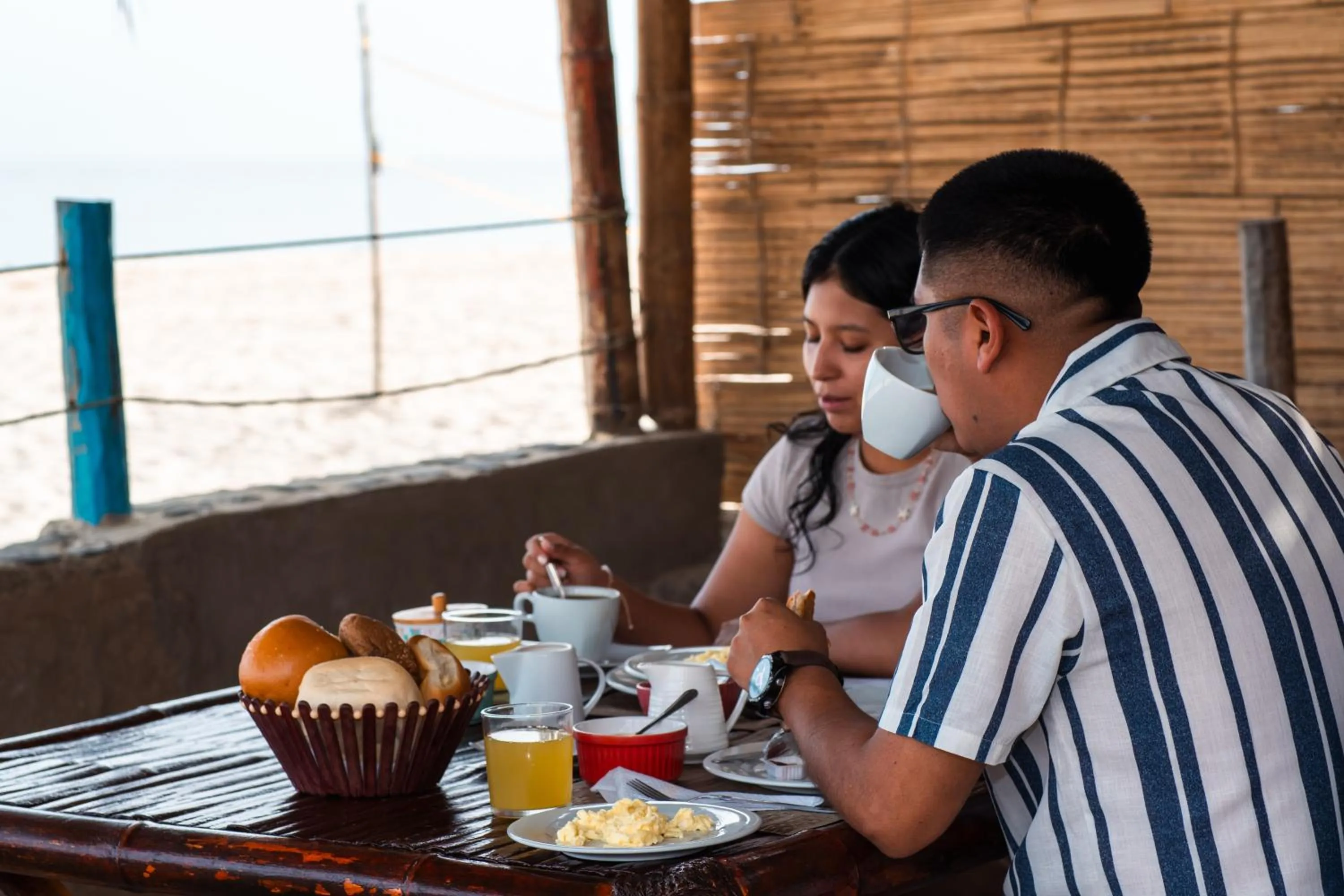 Restaurant/places to eat in Blue Ocean