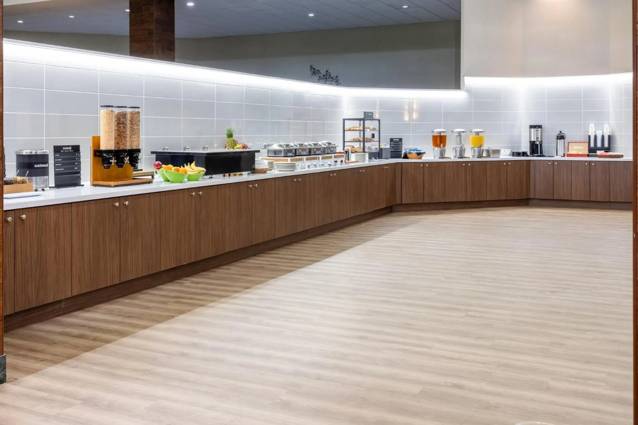 Breakfast in Holiday Inn Philadelphia South-Swedesboro by IHG