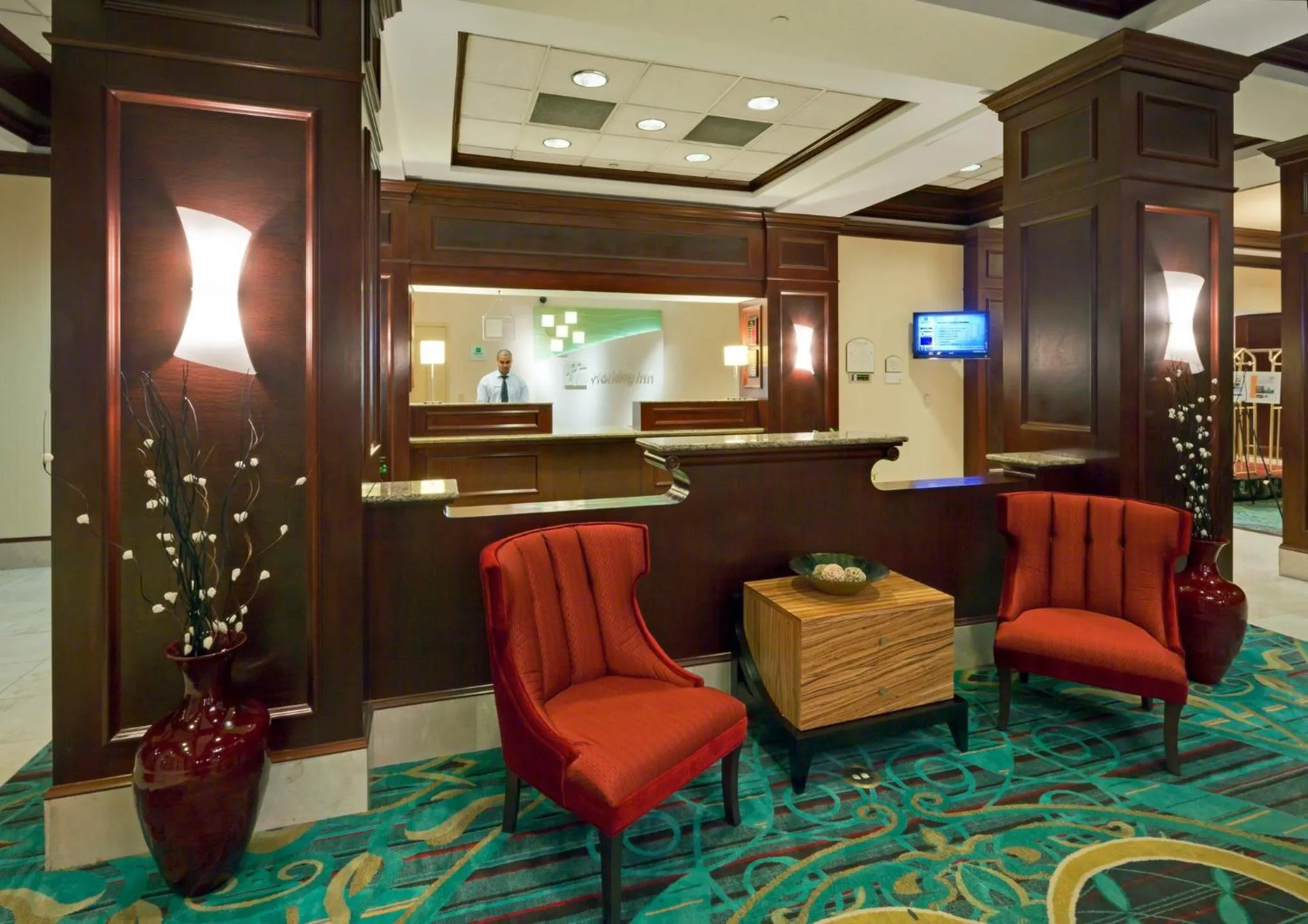 Lobby or reception in Holiday Inn Chantilly-Dulles Expo Airport by IHG